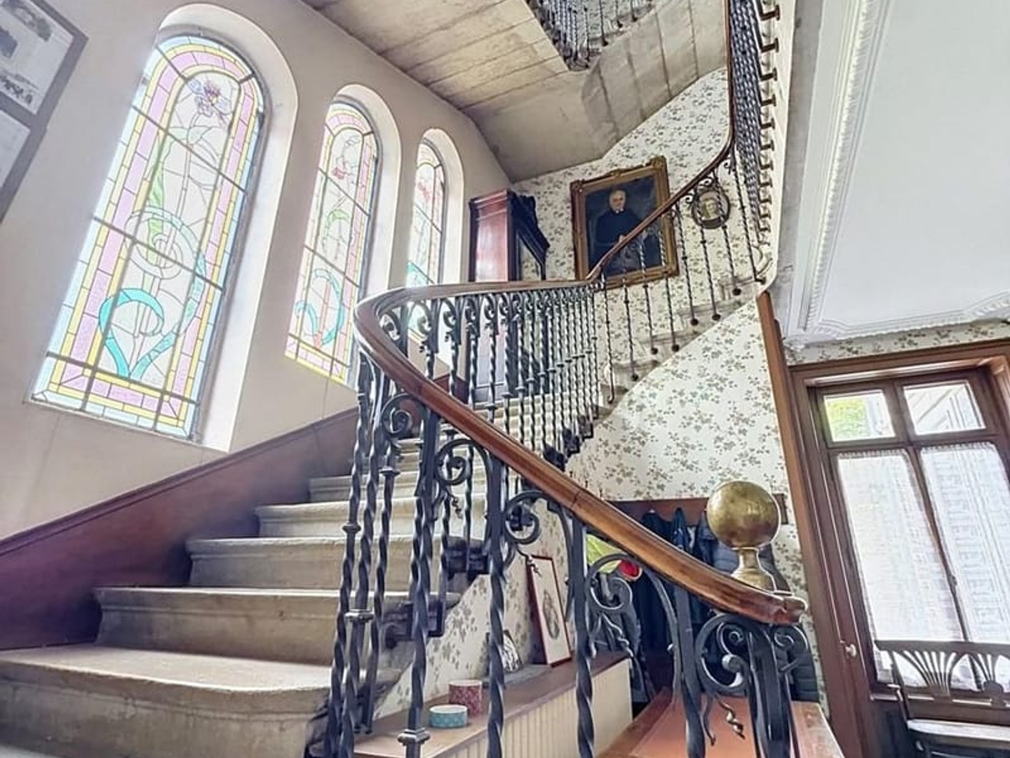 Maison à vendre - 10 pièces - 508m2 - Hauts De Bienne (39400)