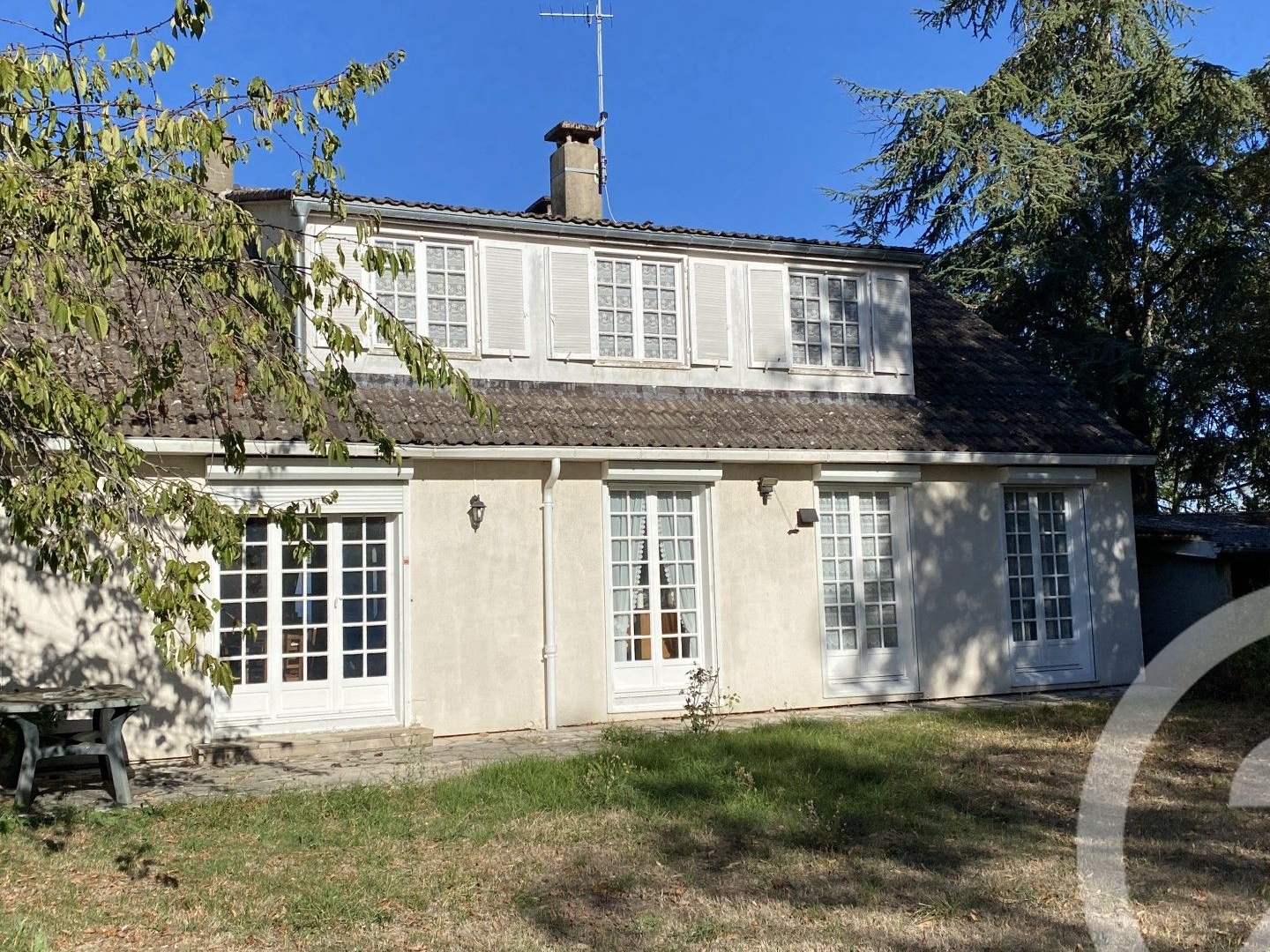 Maison à vendre - 5 pièces - 124m2 - Cosne-Cours-Sur-L... (58200)