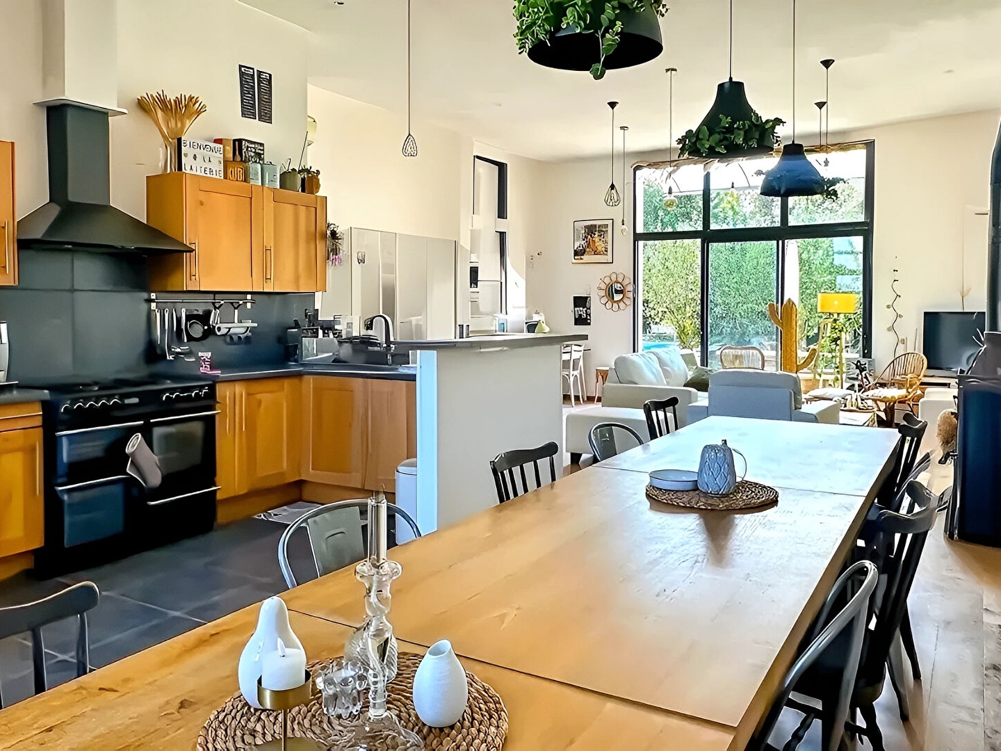 Maison à vendre - 7 pièces - 296m2 - Vérines (17540)