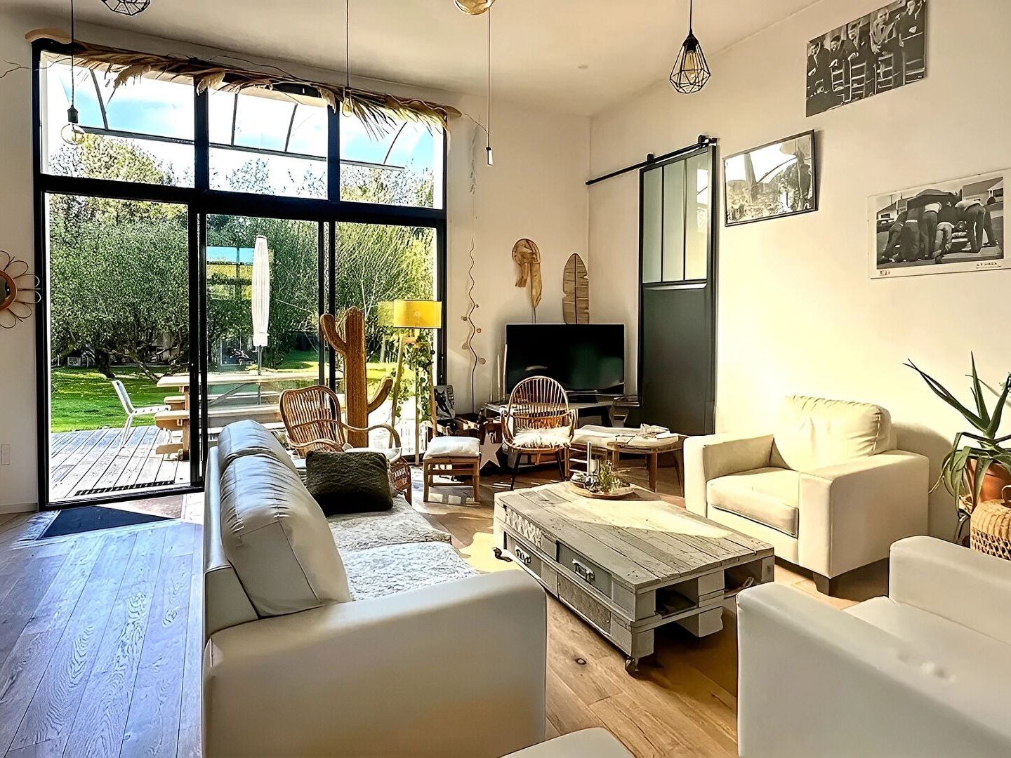 Maison à vendre - 7 pièces - 296m2 - Vérines (17540)