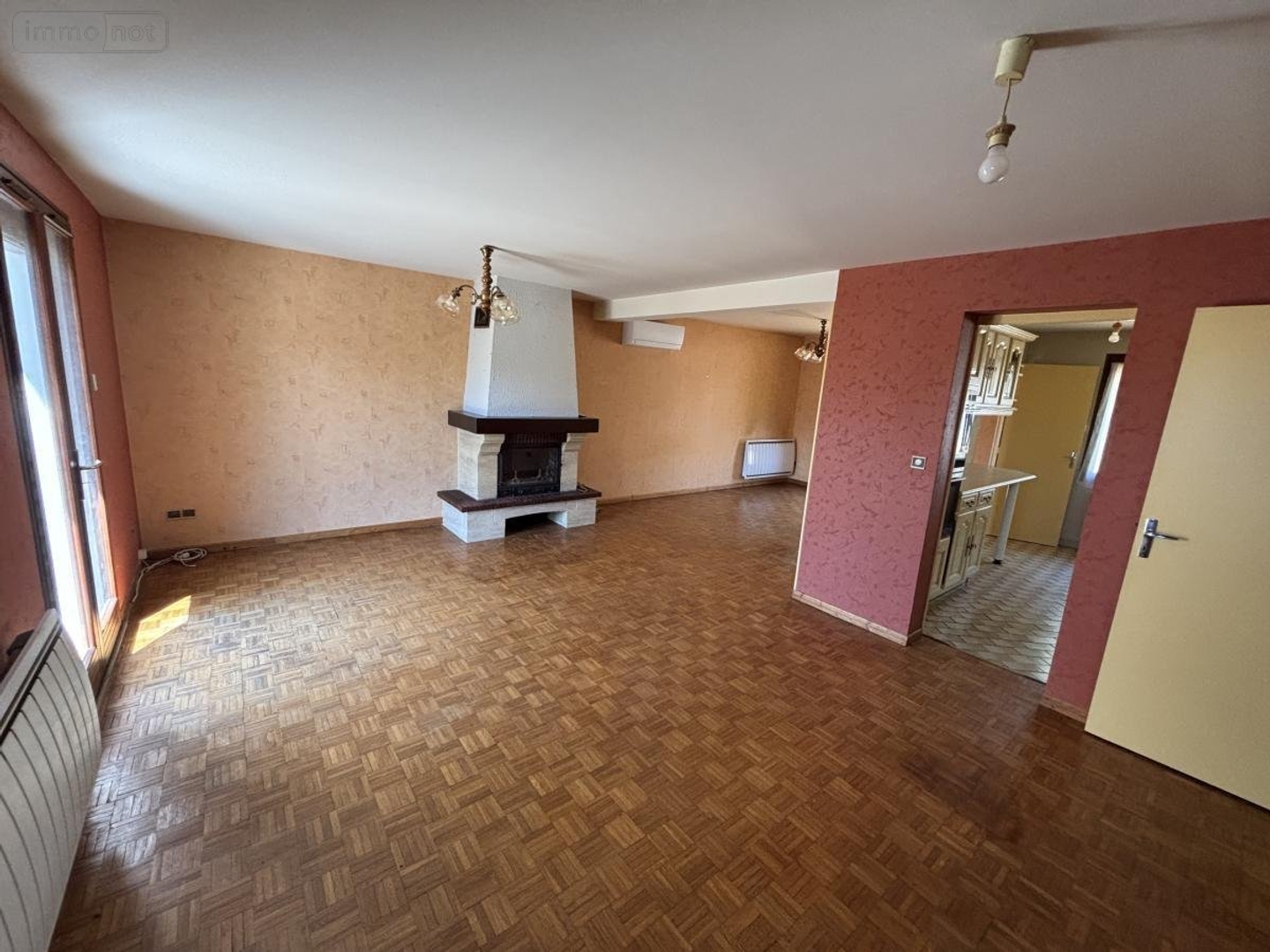 Maison à vendre - 6 pièces - 118m2 - Bourges (18000)