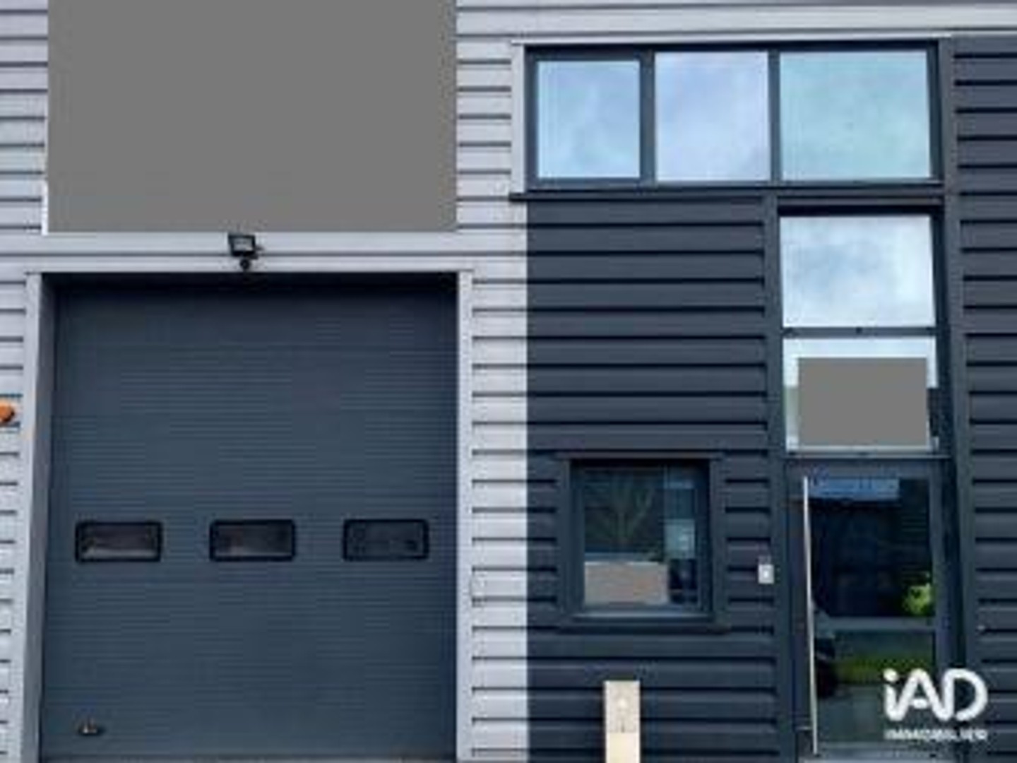 Immeuble commercial 282 m²