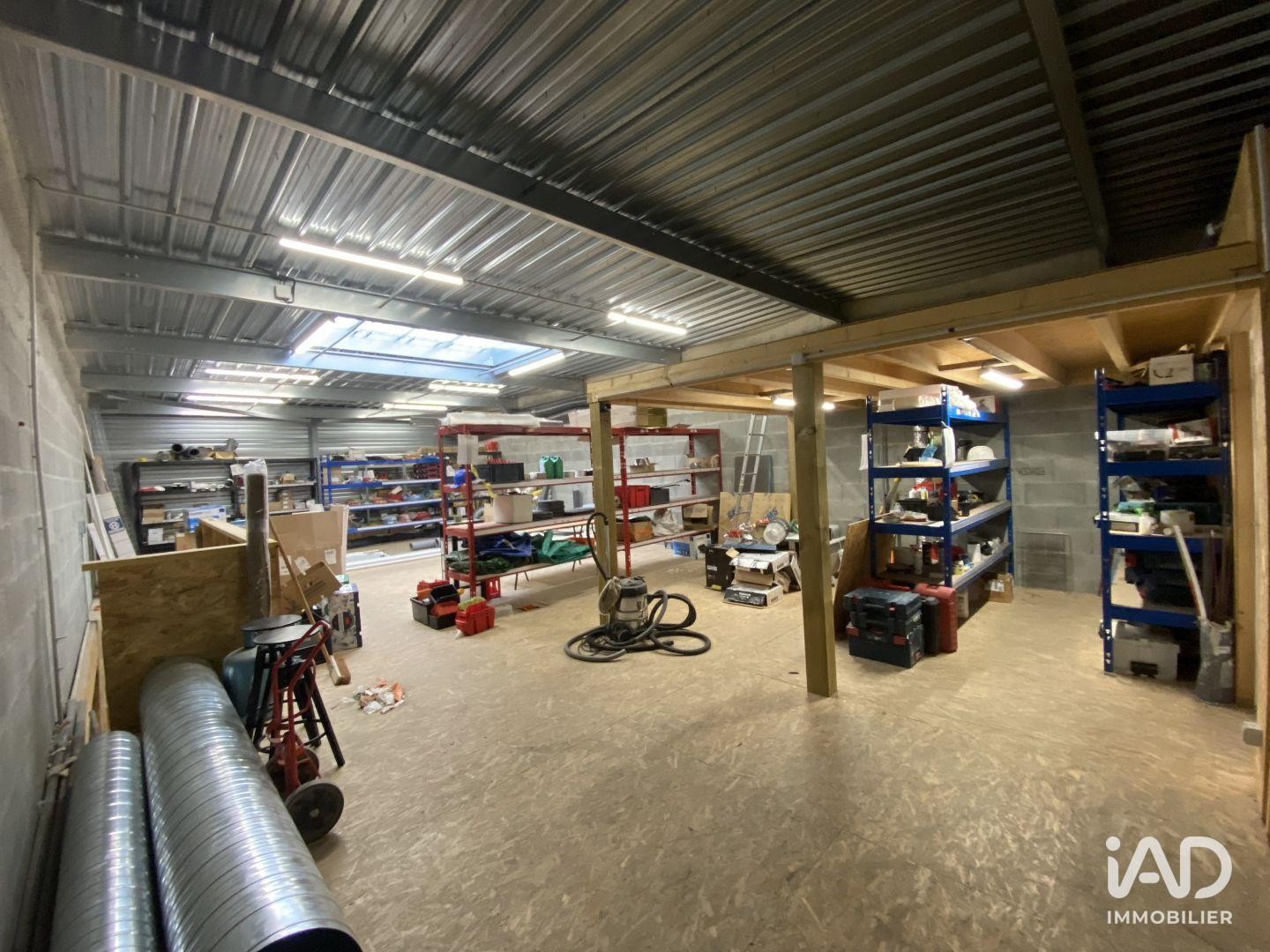 Immeuble à vendre - 282m2 - Saint-Herblain (44800)