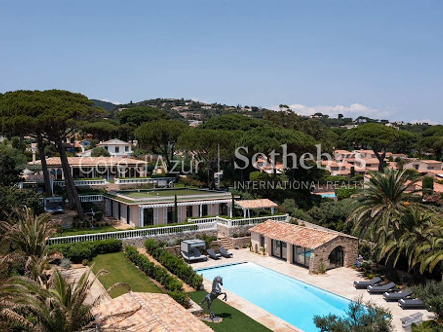 Maison à vendre - 15 pièces - 540m2 - Grimaud (83310)
