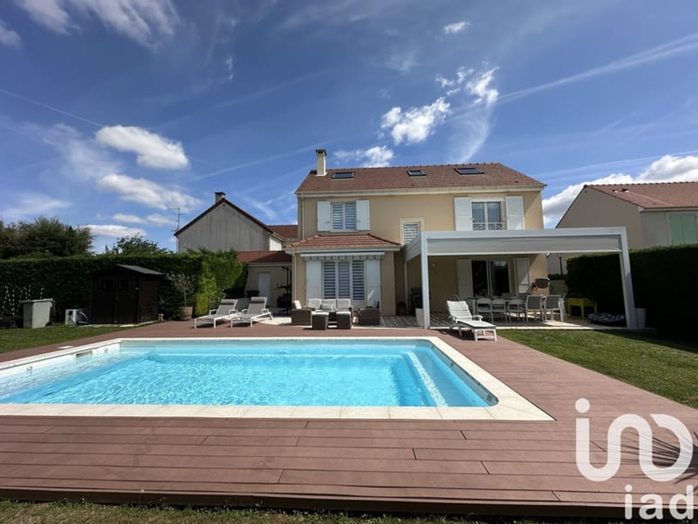 Maison 8 pièces 147 m²