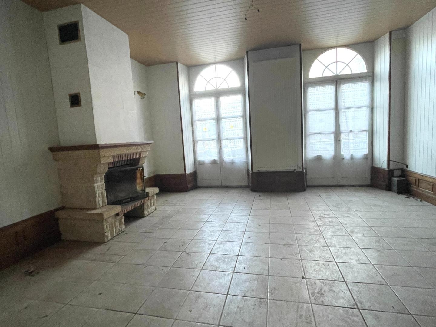 Maison à vendre - 10 pièces - 187m2 - Ernée (53500)