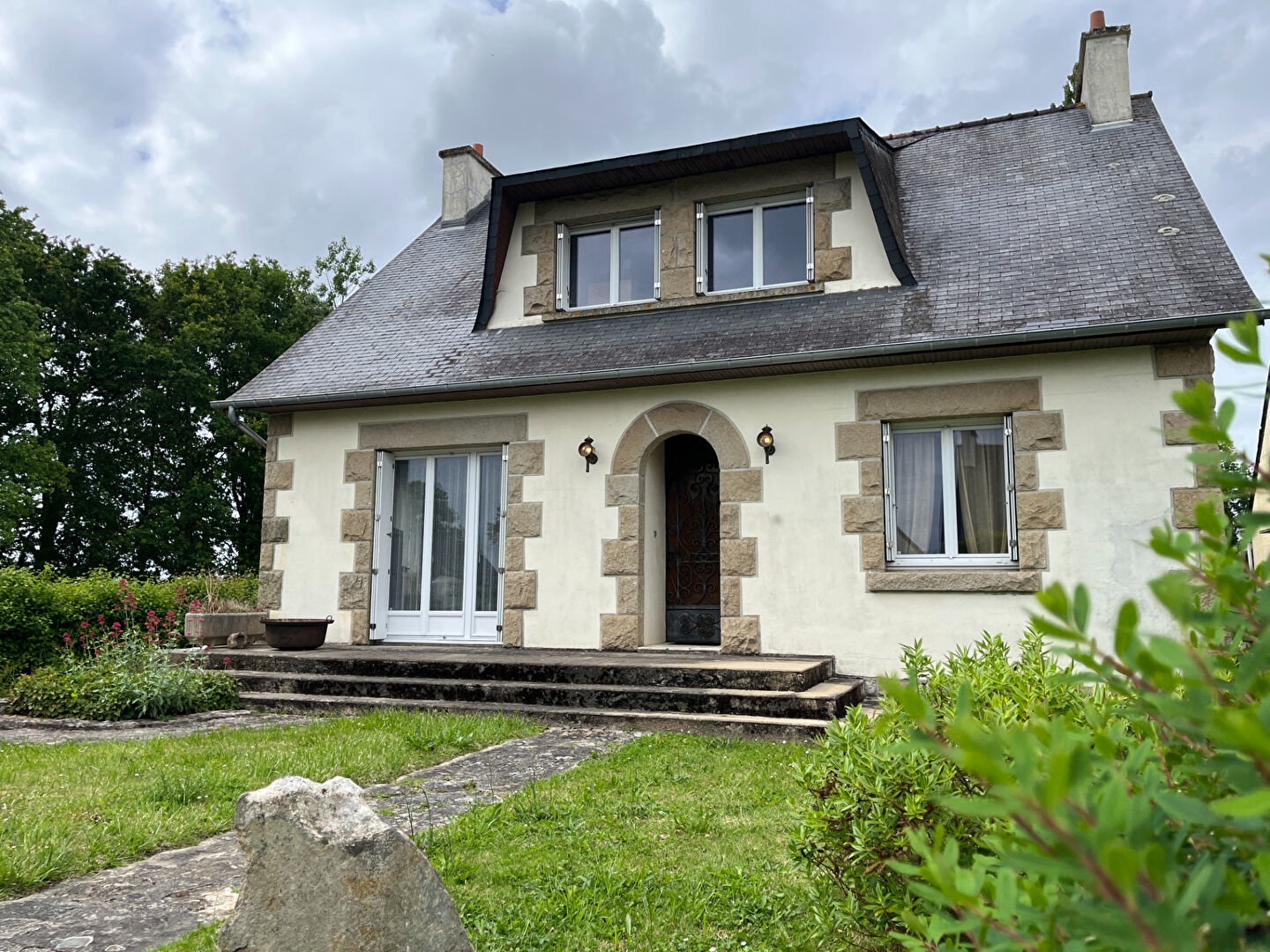 A VENDRE MAISON QUEVERT PROCHE DINAN 4 CHAMBRES TERRAIN DE 1200M²