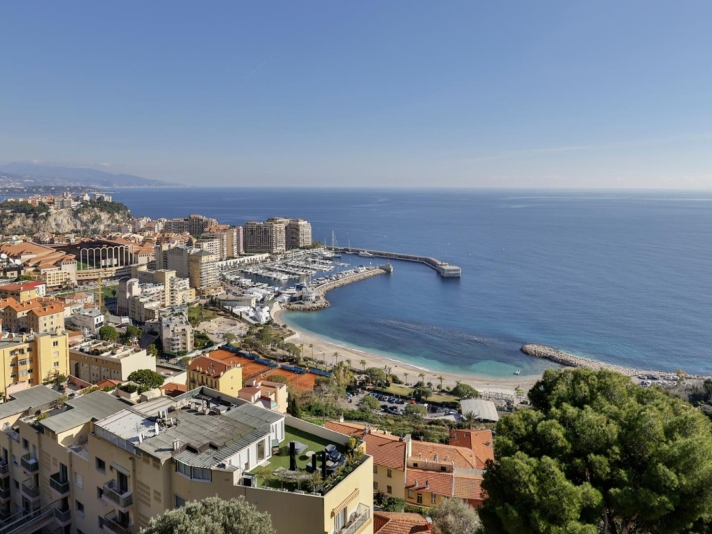 Appartement à vendre - 7 pièces - 144m2 - Cap-D'ail (06320)