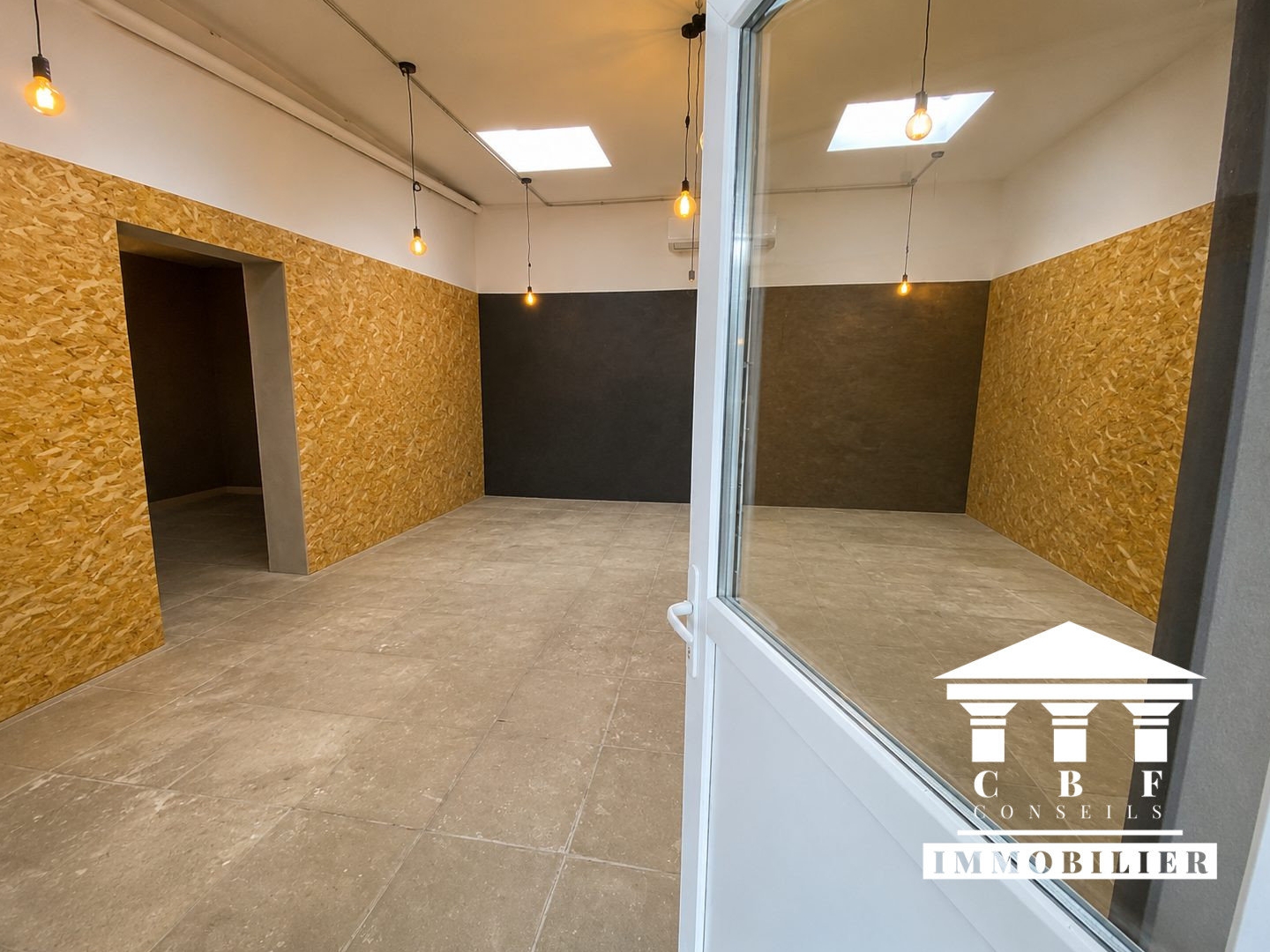 Bureaux à vendre - 408m2 - Montceau-Les-Mines (71300)