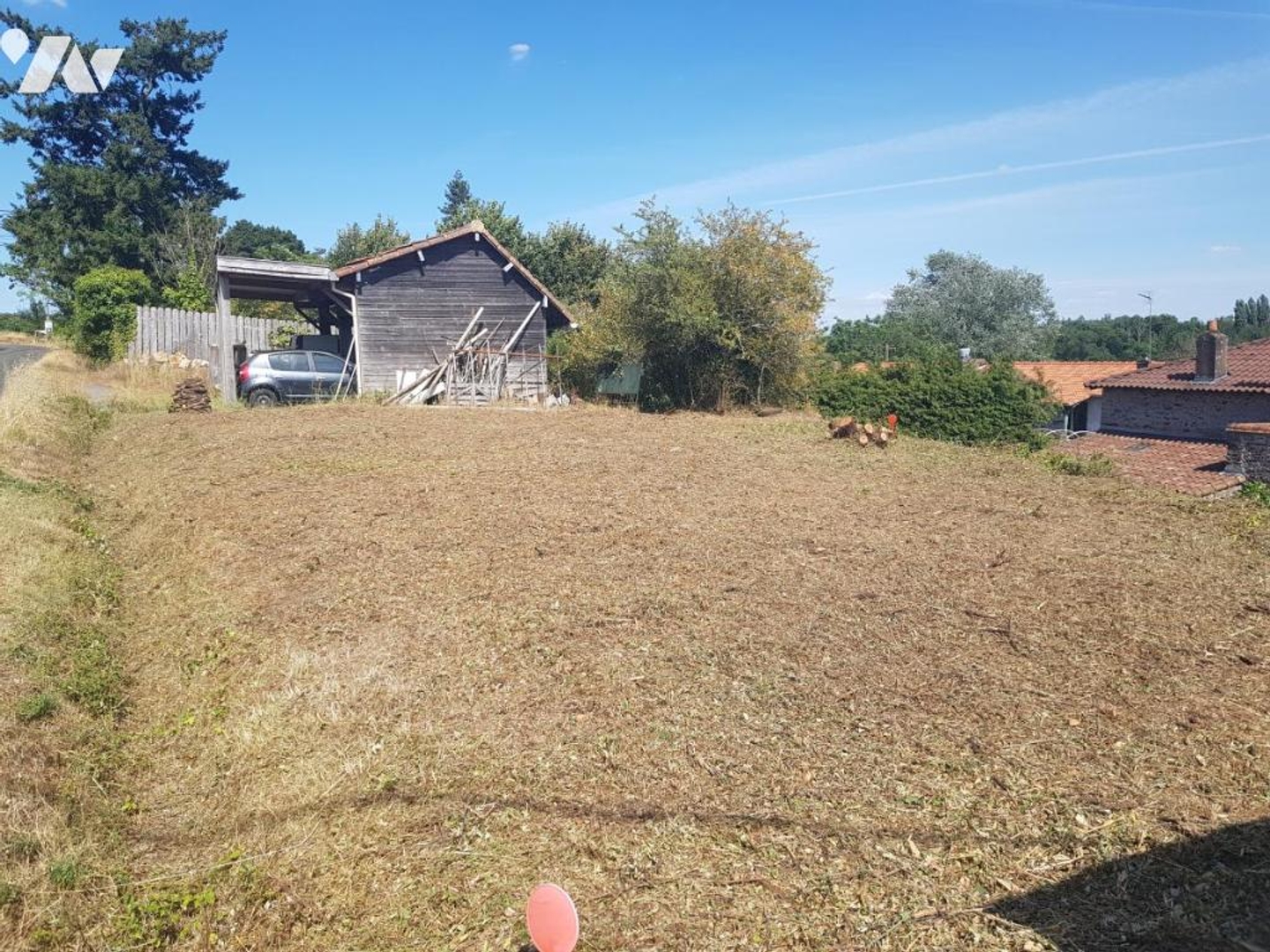 Terrain 225 m²