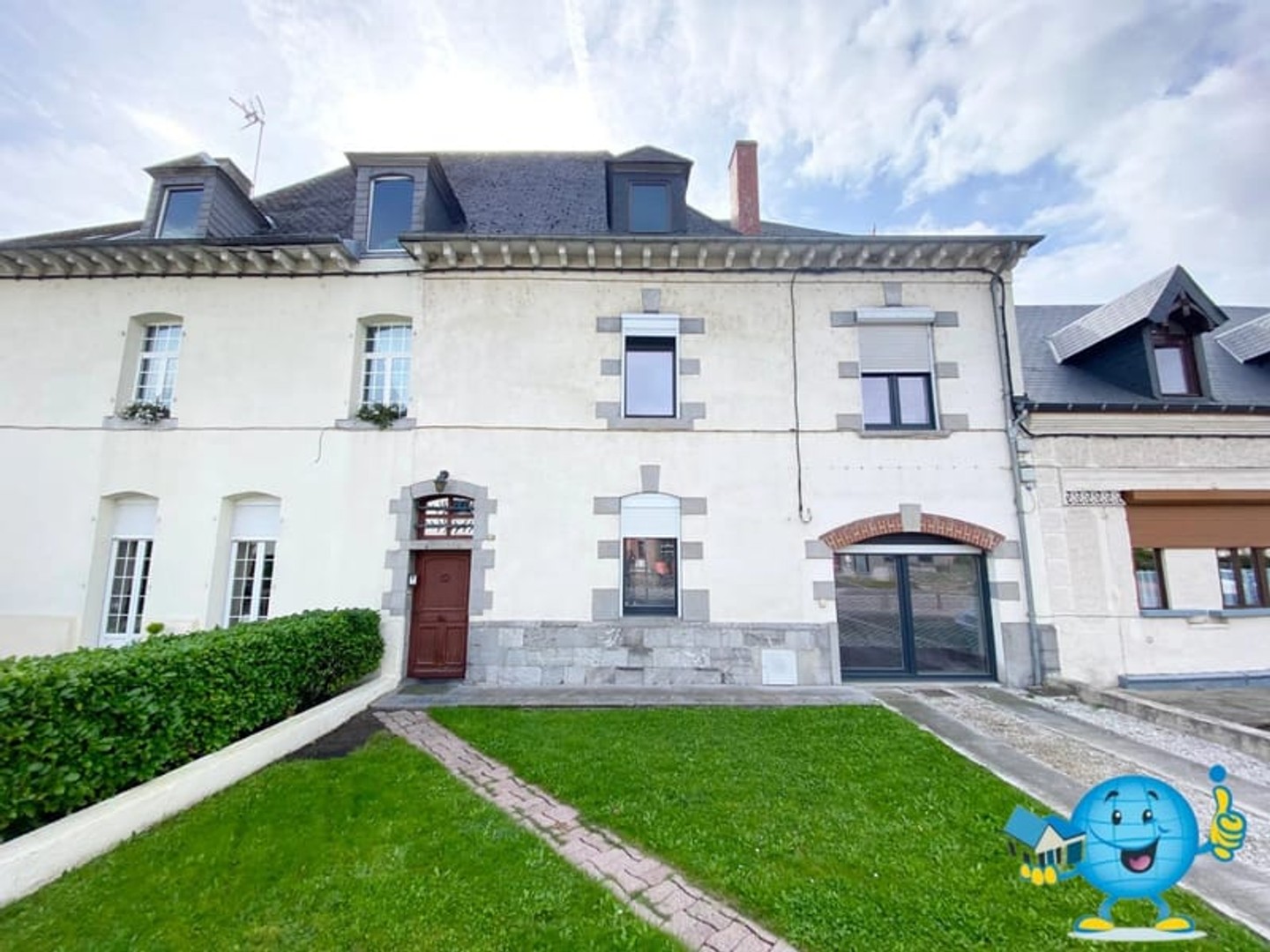 Maison Bourgeoise au centre du village !!!