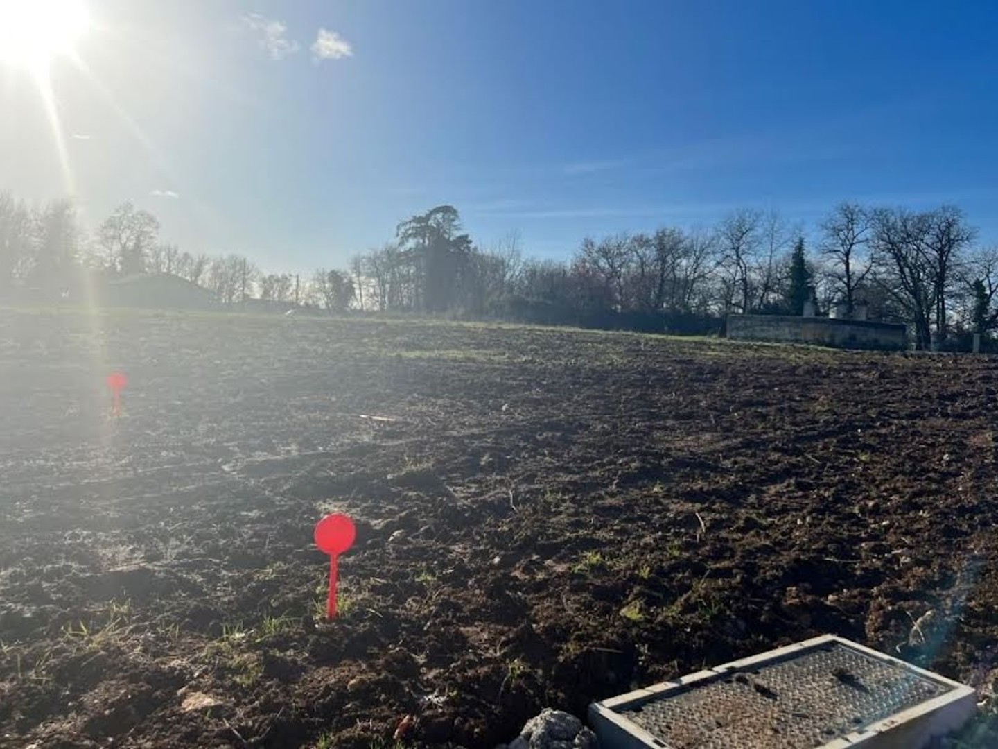 Terrain 600 m²