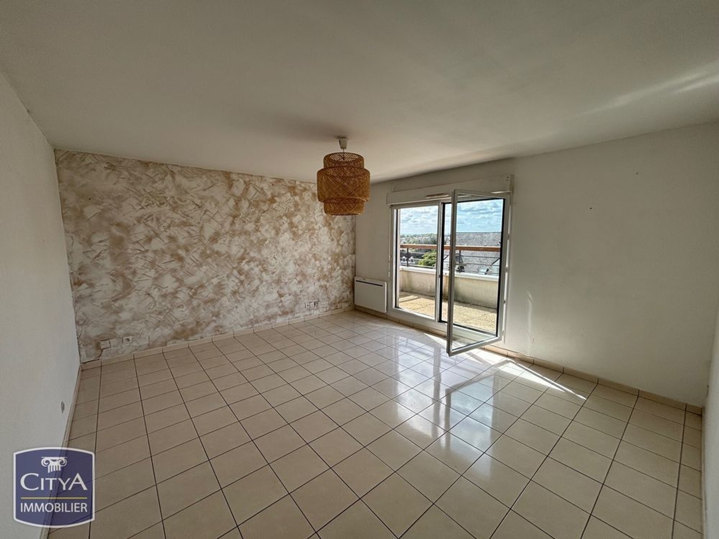 Appartement à vendre - 4 pièces - 72m2 - Corbeil-Essonnes (91100)