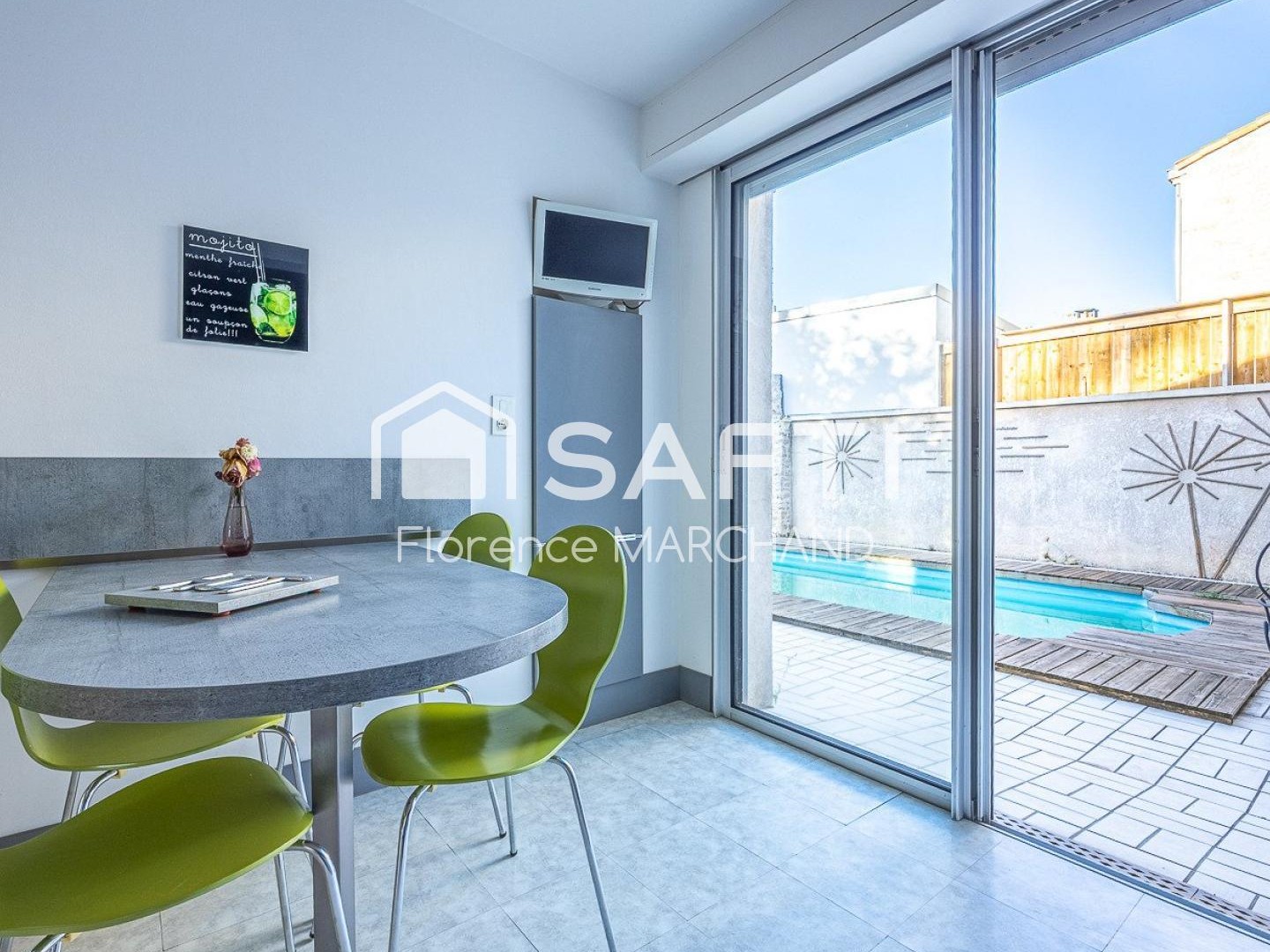 Maison à vendre - 6 pièces - 205m2 - Niort (79000)