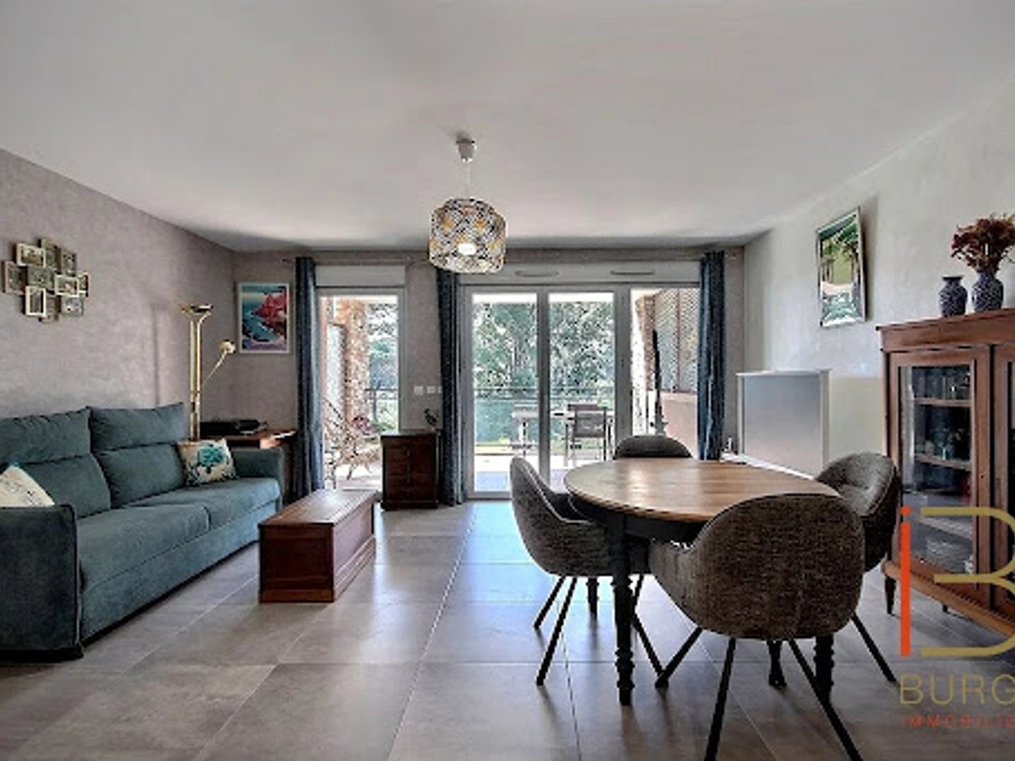 Appartement à vendre - 2 pièces - 58m2 - Saint-Raphaël (83700)