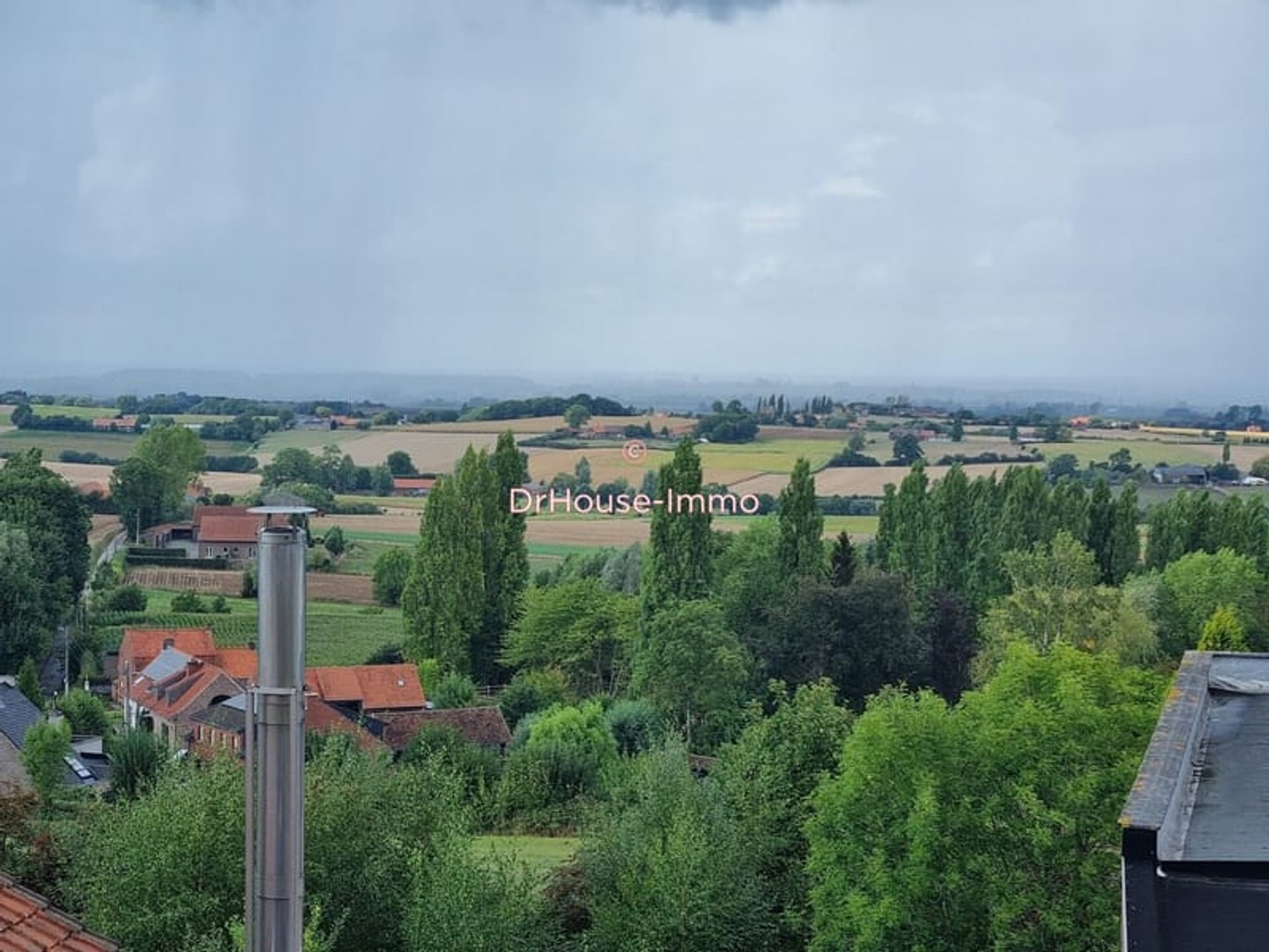 A vendre magnifique local commercial au Mont Noir