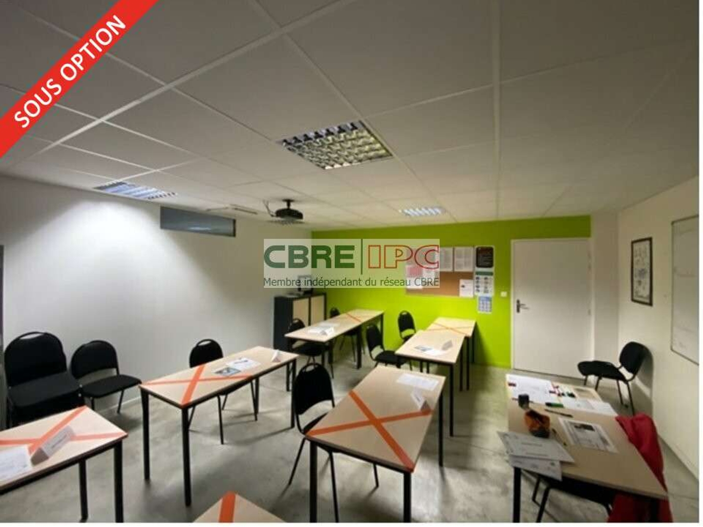 Locaux à vendre - 1116m2 - Pau (64000)
