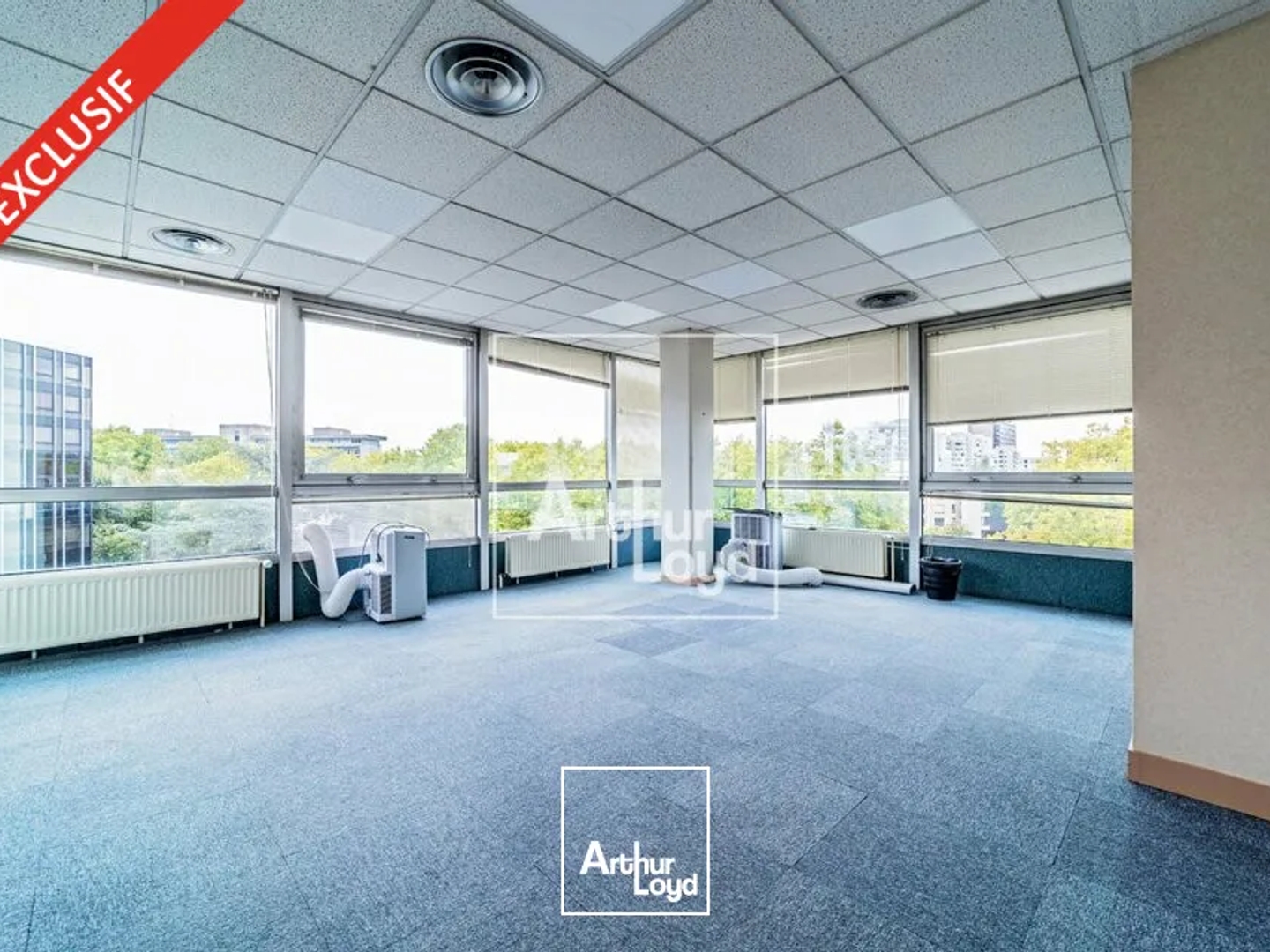 Bureaux à vendre - 1585m2 - Évry-Courcouronnes (91000)