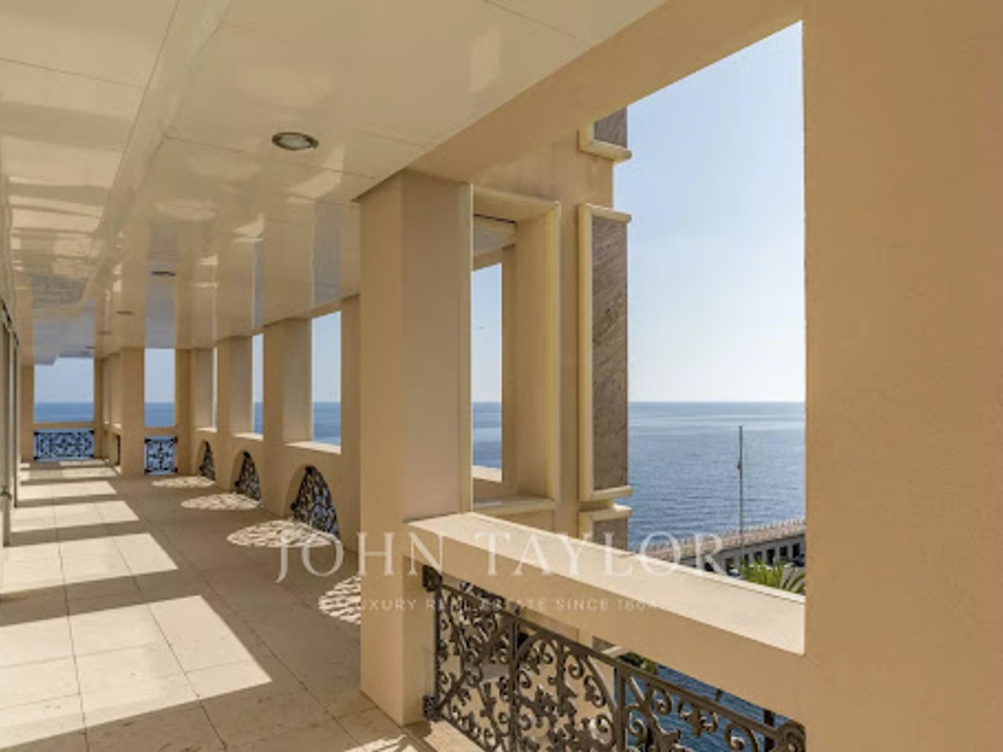 Appartement à vendre - 8 pièces - 500m2 - Monaco (98000)