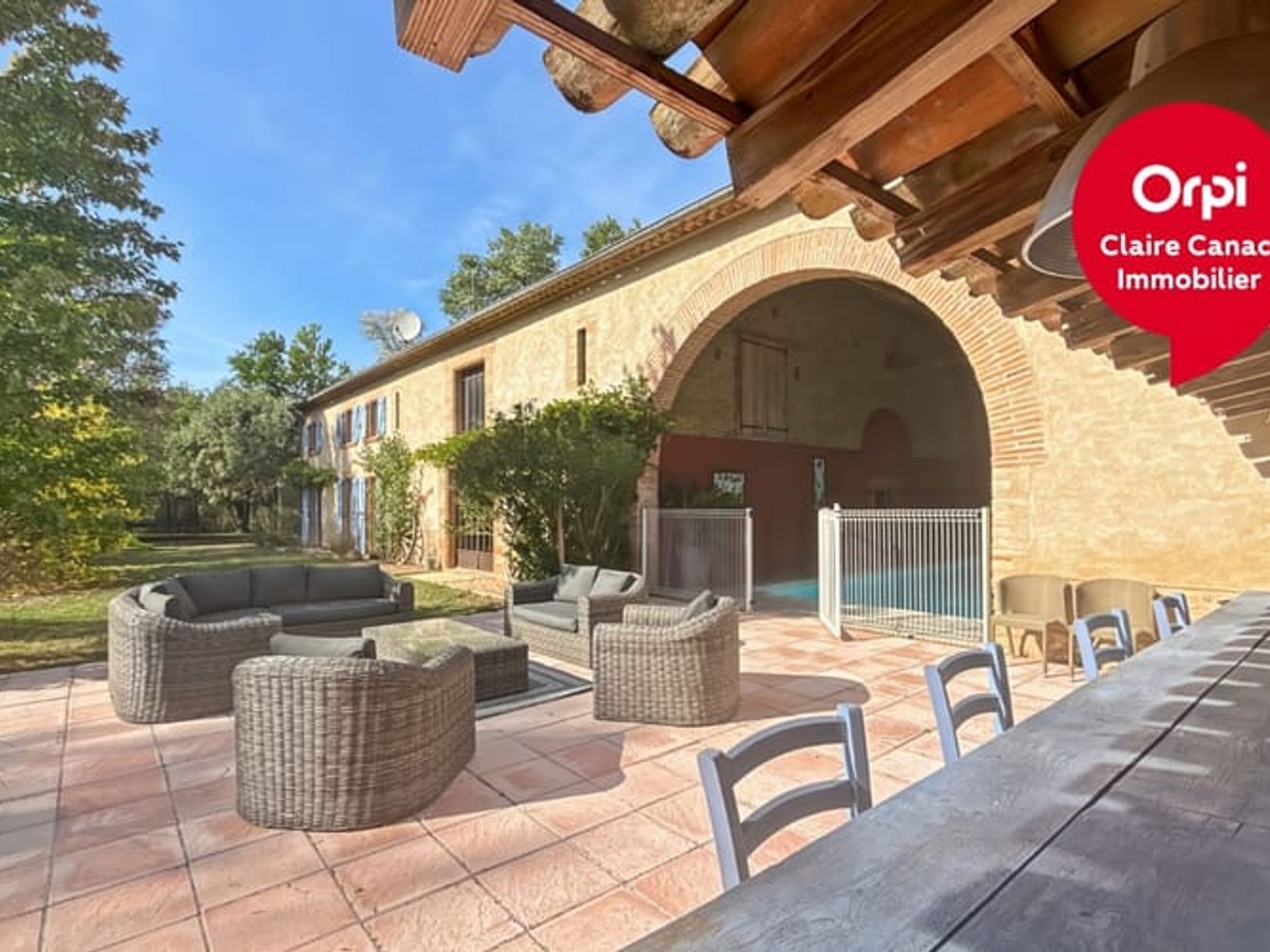 Maison 9 pièces 472 m²
