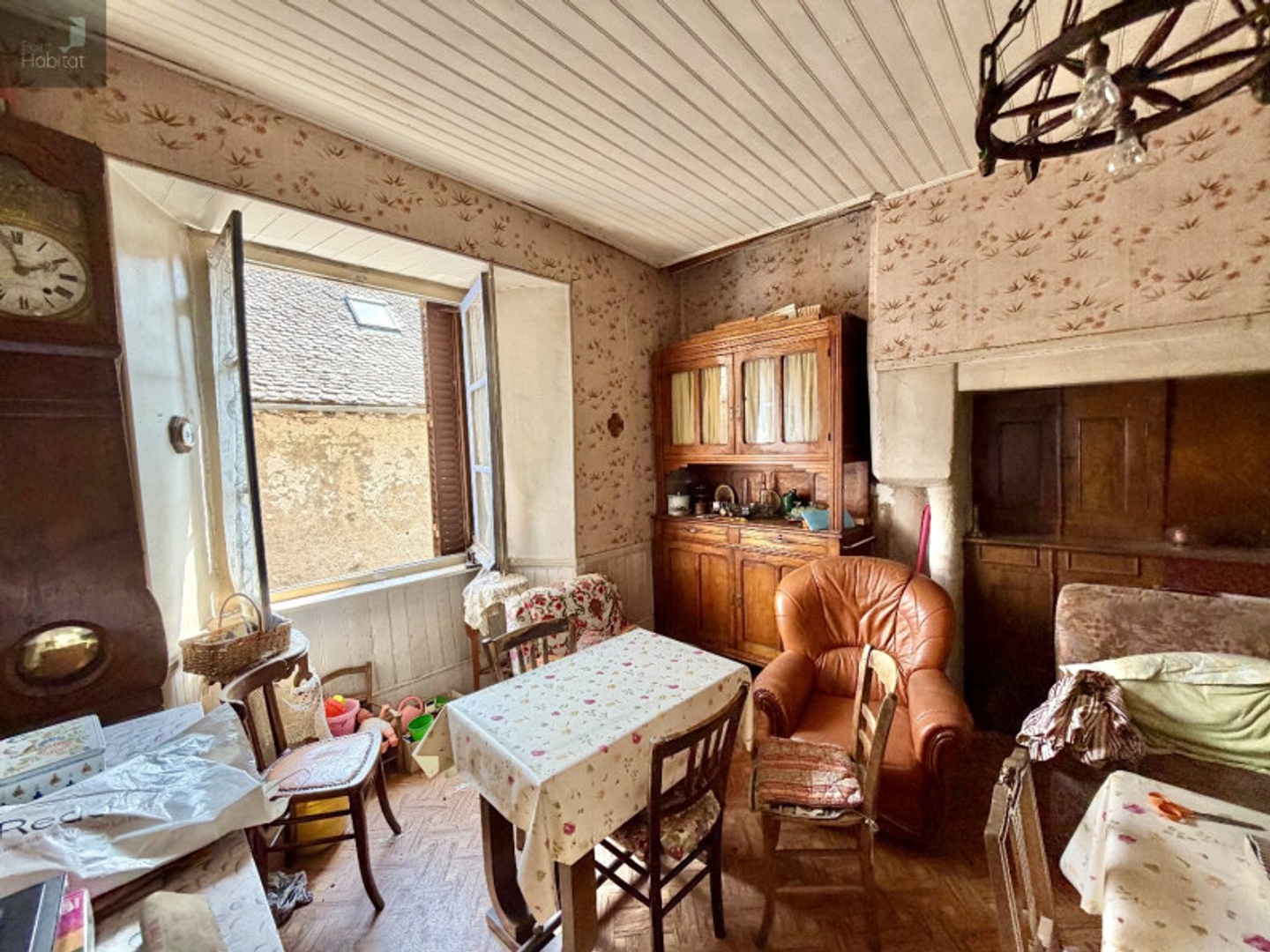Maison à vendre - 5 pièces - 148m2 - Saint-Chély-D'aubrac (12470)
