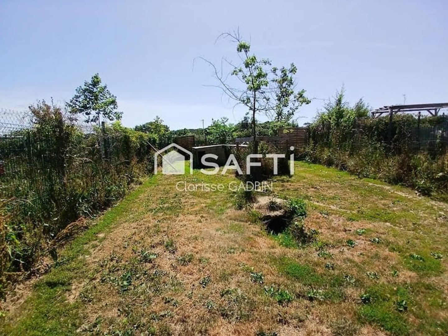 Locaux à vendre - Brains-Sur-Les-Ma... (53350)