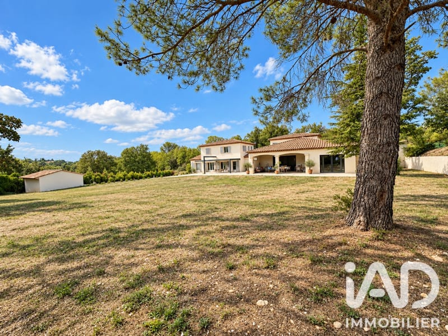 Maison à vendre - 11 pièces - 273m2 - Fuveau (13710)