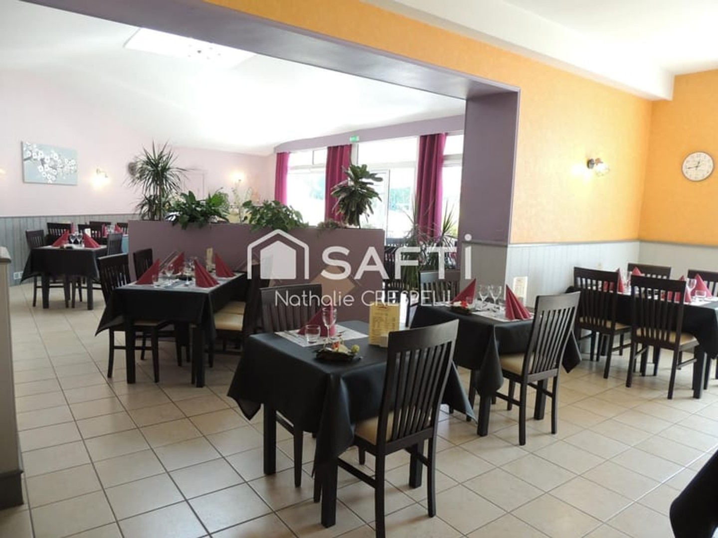 Bureaux à vendre - 18 pièces - 1726m2 - Ambrières-Les-Val... (53300)