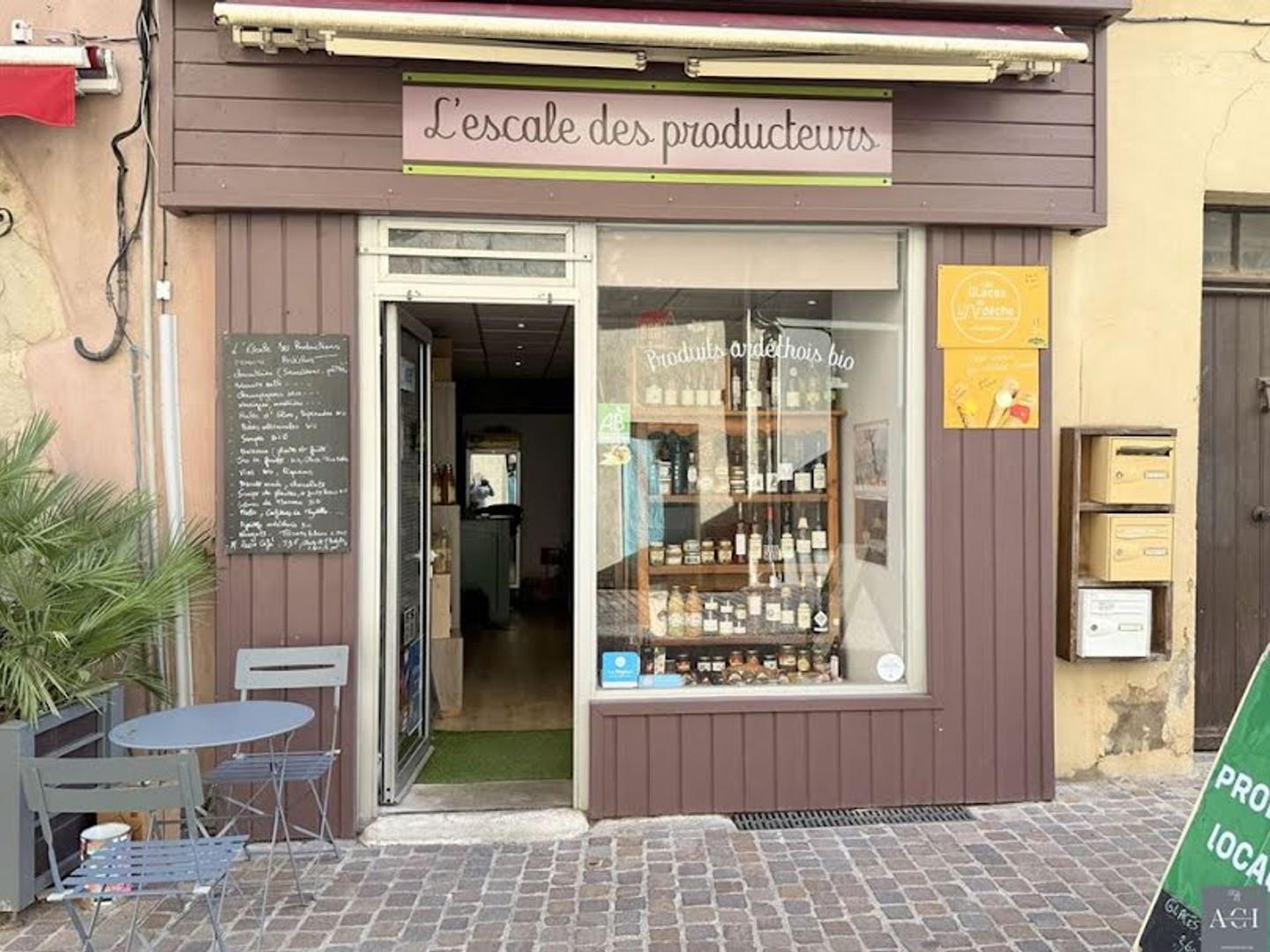 Local 1 pièce 25 m²