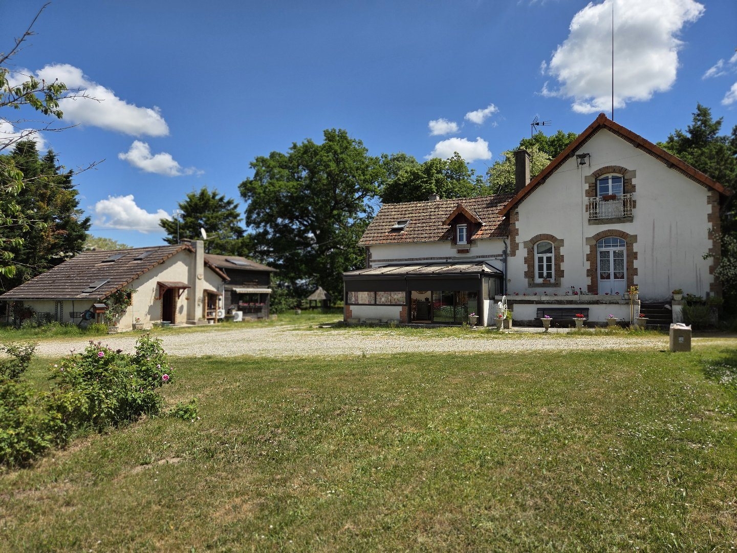 Magnifique domaine sur 12 ha de terrain