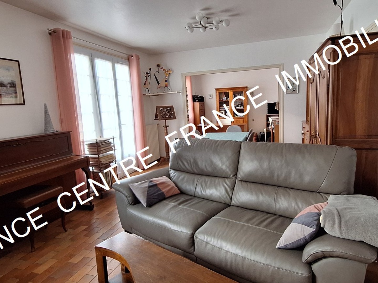 Maison à vendre - 5 pièces - 160m2 - Bourges (18000)
