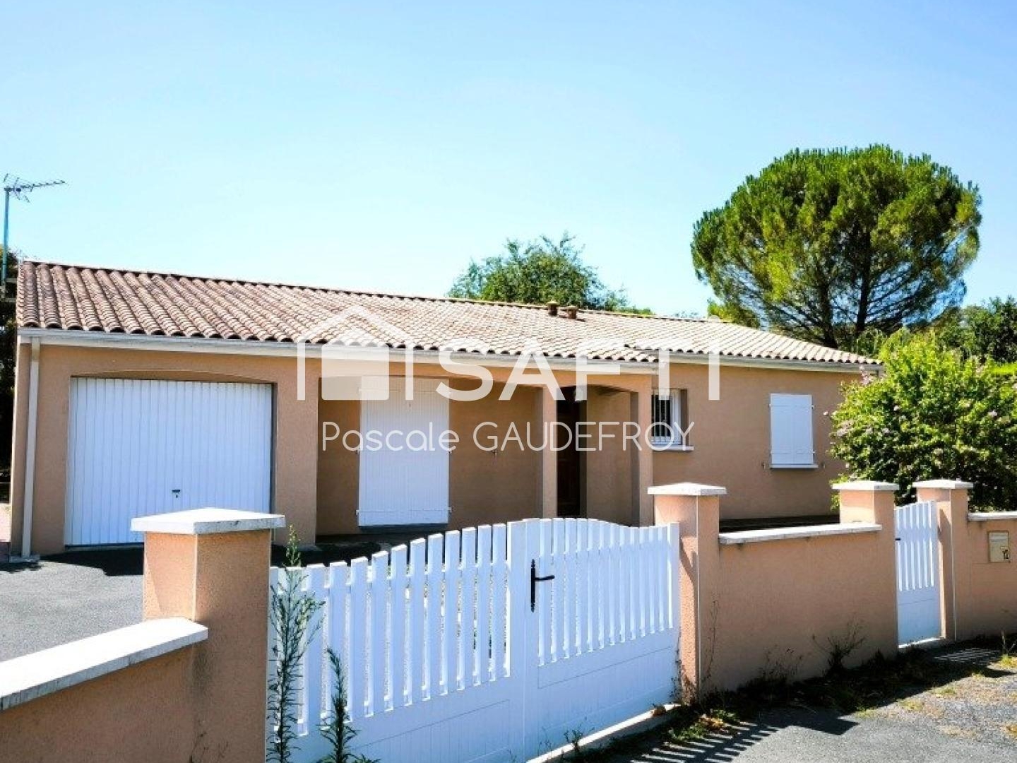MAISON DE PLAIN-PIED - 17800 PONS -