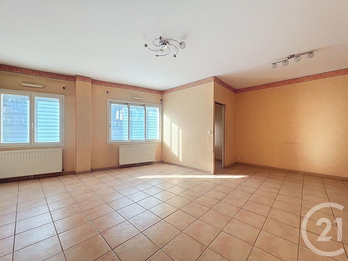 Maison à vendre - 4 pièces - 166m2 - Mussidan (24400)