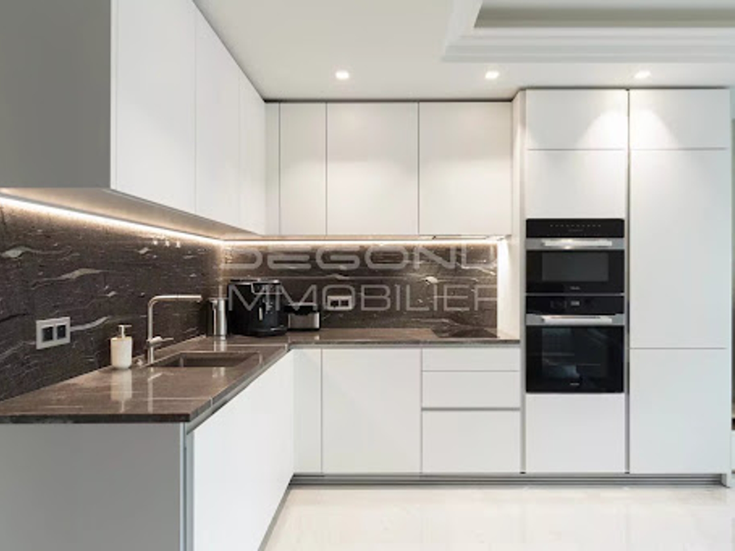 Appartement à vendre - 1 pièce - 48m2 - Monaco (98000)