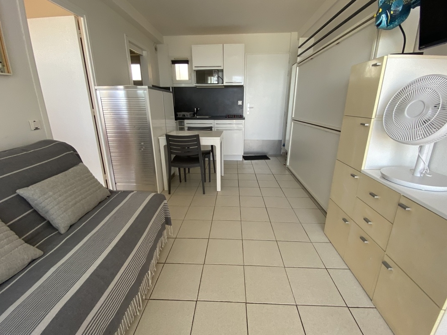 Appartement à vendre - 2 pièces - 18m2 - Hyères (83400)