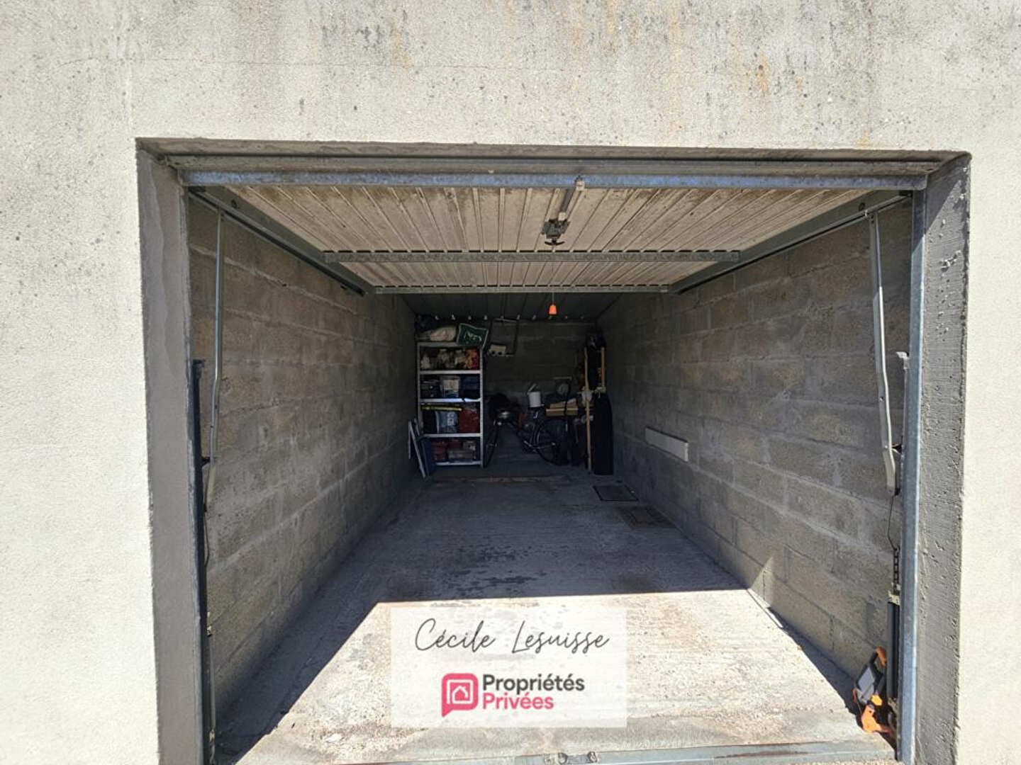 Parking / garage / box à vendre - 310m2 - Lillebonne (76170)