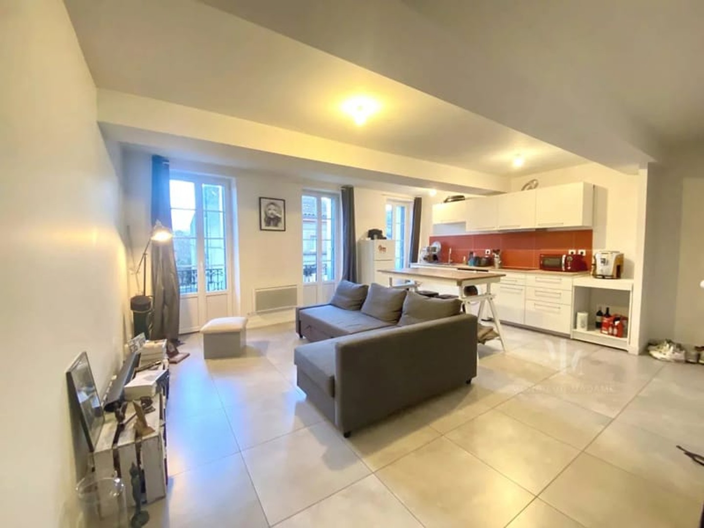 Villefranche centre, dans immeuble de caractère, 2 studios et un