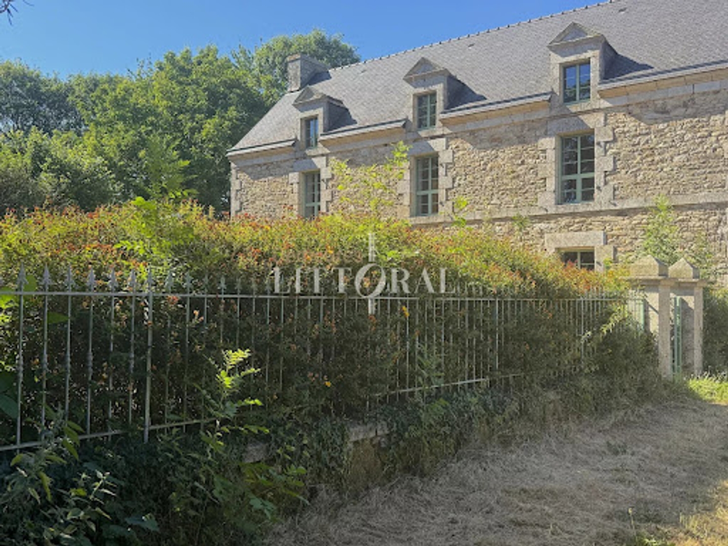 Propriété 6 pièces 260 m²