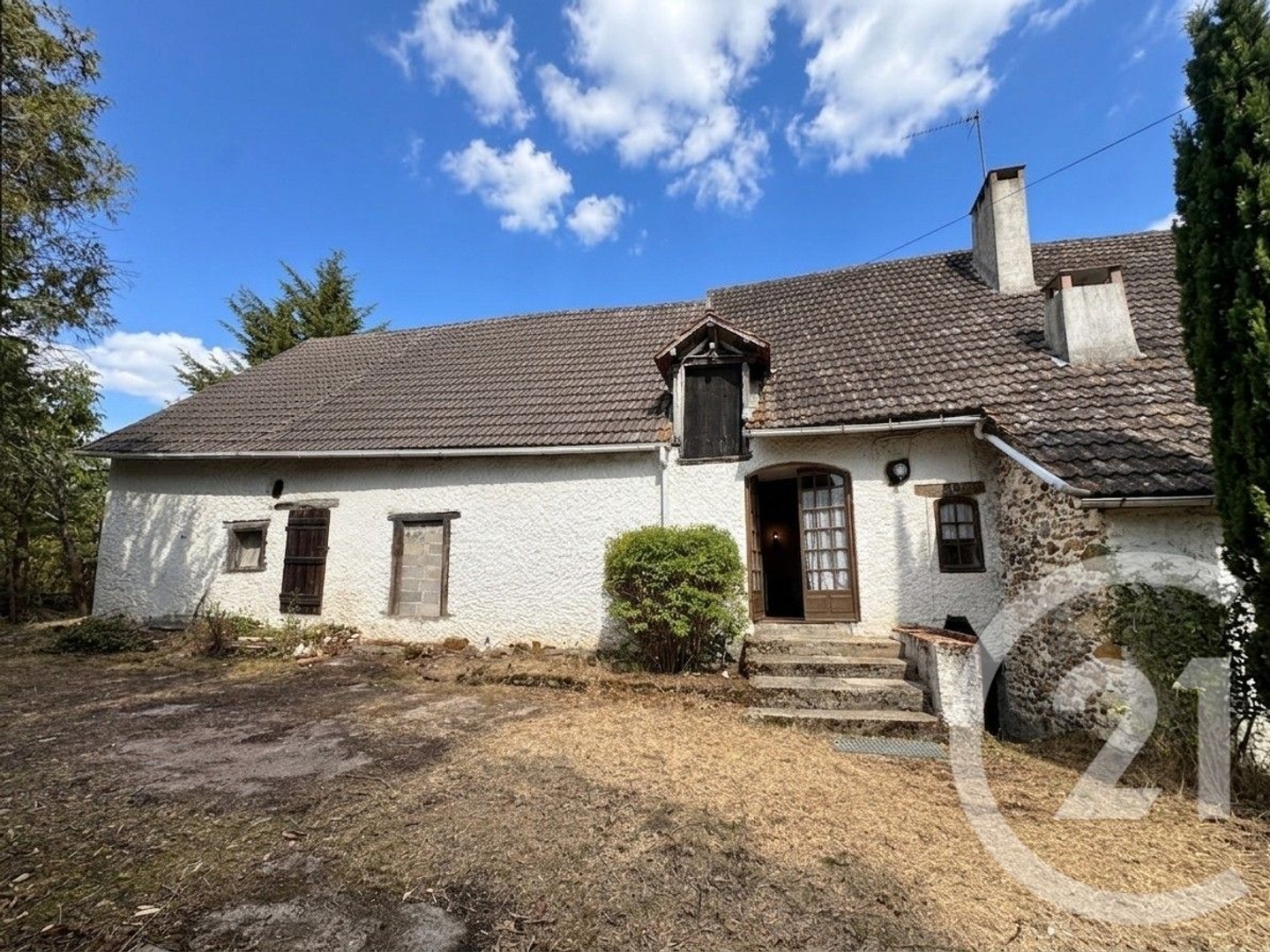 Maison à vendre - 2 pièces - 190m2 - Beaulieu-Sur-Loire (45630)