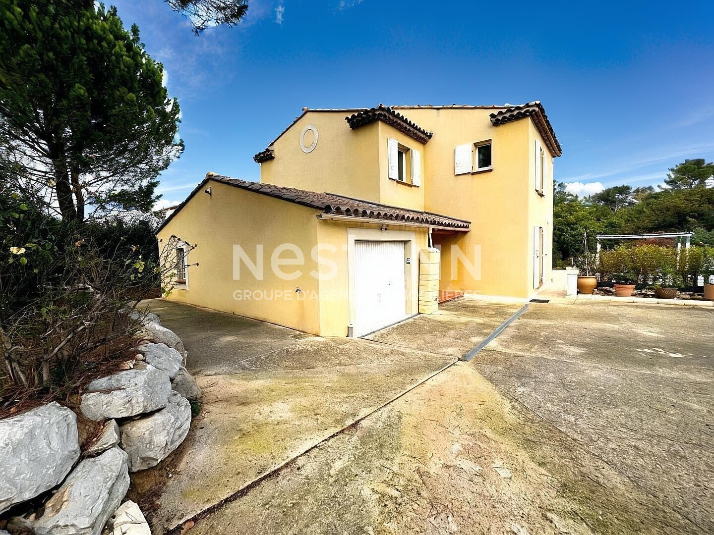 Maison à vendre - 6 pièces - 179m2 - Aix-En-Provence (13100)
