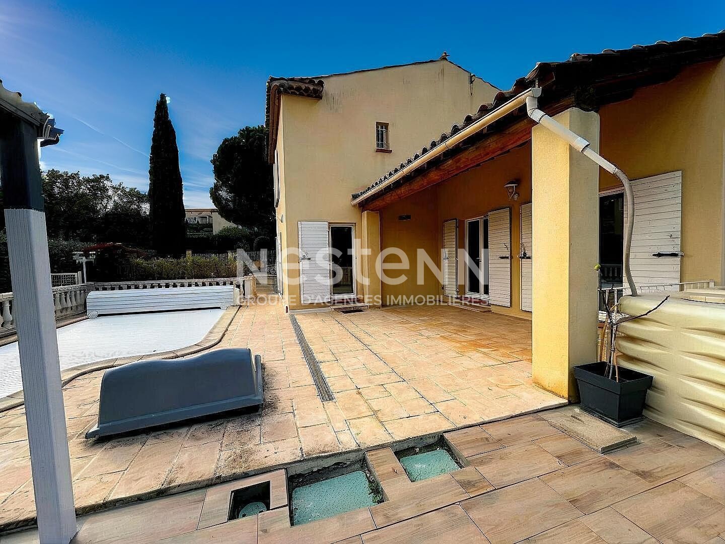 Maison à vendre - 6 pièces - 179m2 - Aix-En-Provence (13100)