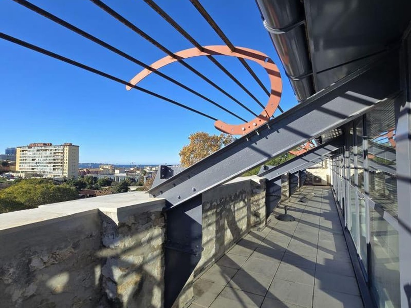 Immeuble commercial 292 m²