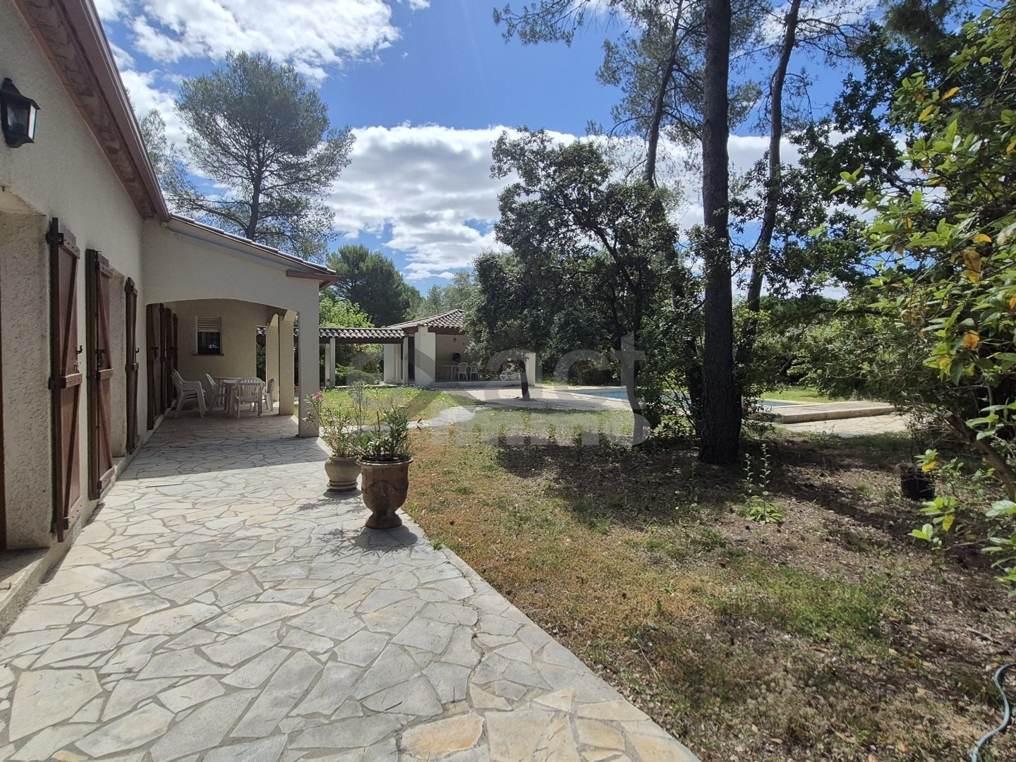Maison à vendre - 6 pièces - 216m2 - Saint-Clément-De-... (34980)