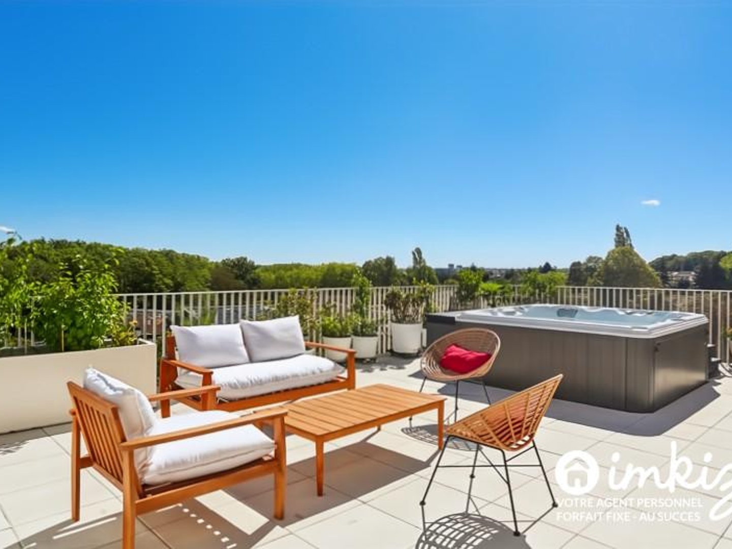 maison sur le toit – Terrasse 76,5 m² – Jacuzzi