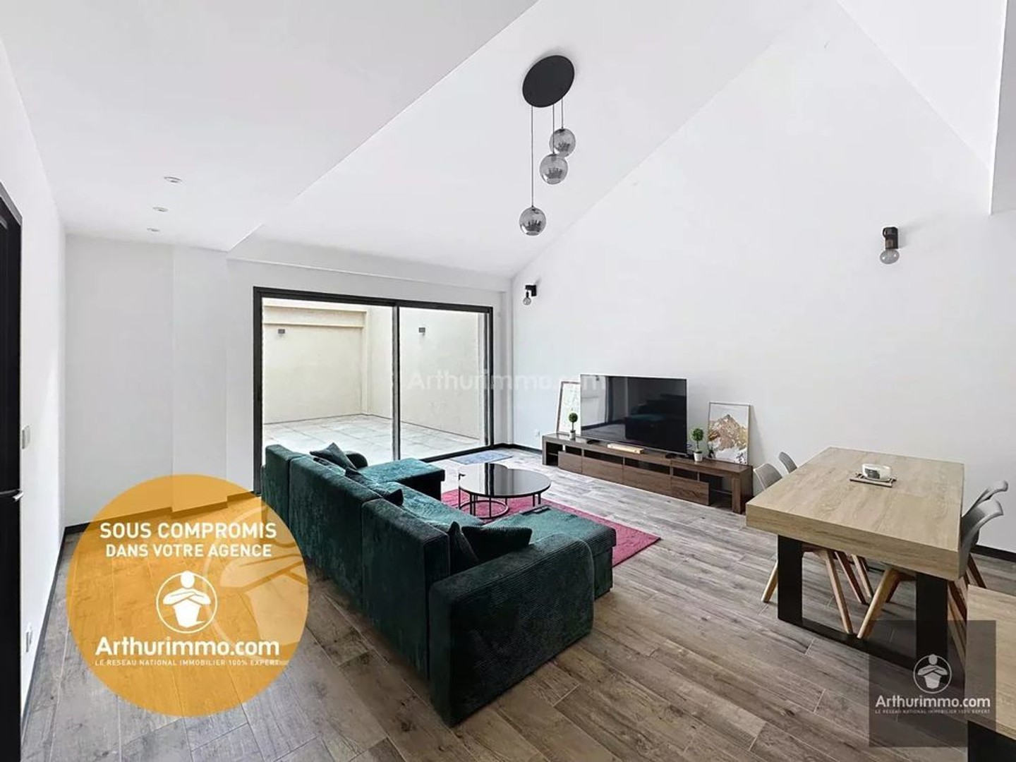 RIORGES - Magnifique appartement avec Terrasse / Garage / Parki