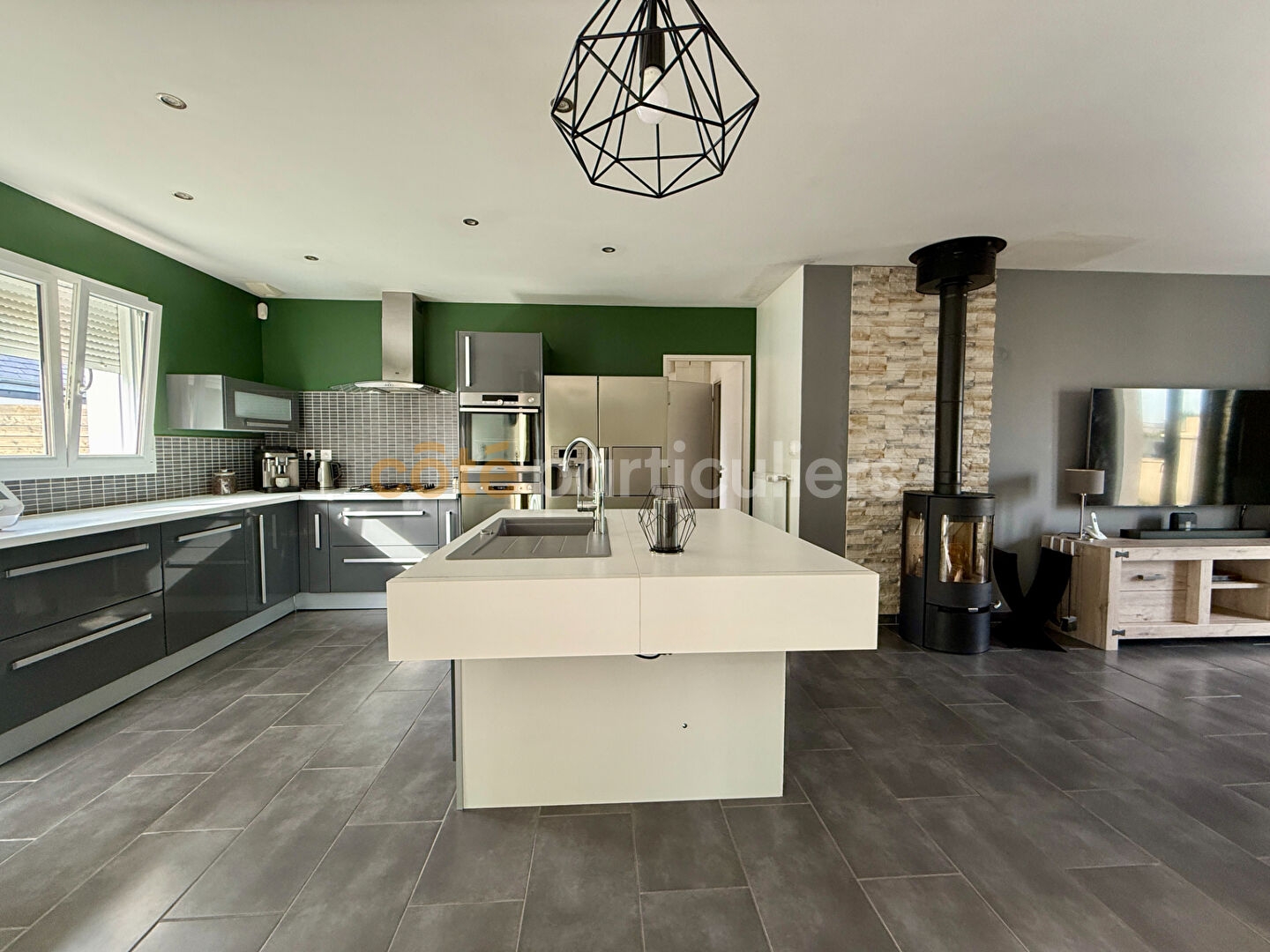 Maison à vendre - 6 pièces - 165m2 - Villaines-Les-Roc... (37190)