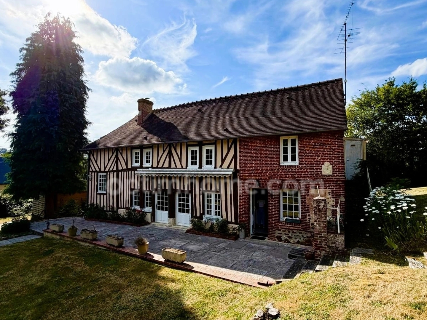 Maison à vendre - 6 pièces - 121m2 - Lisieux (14100)