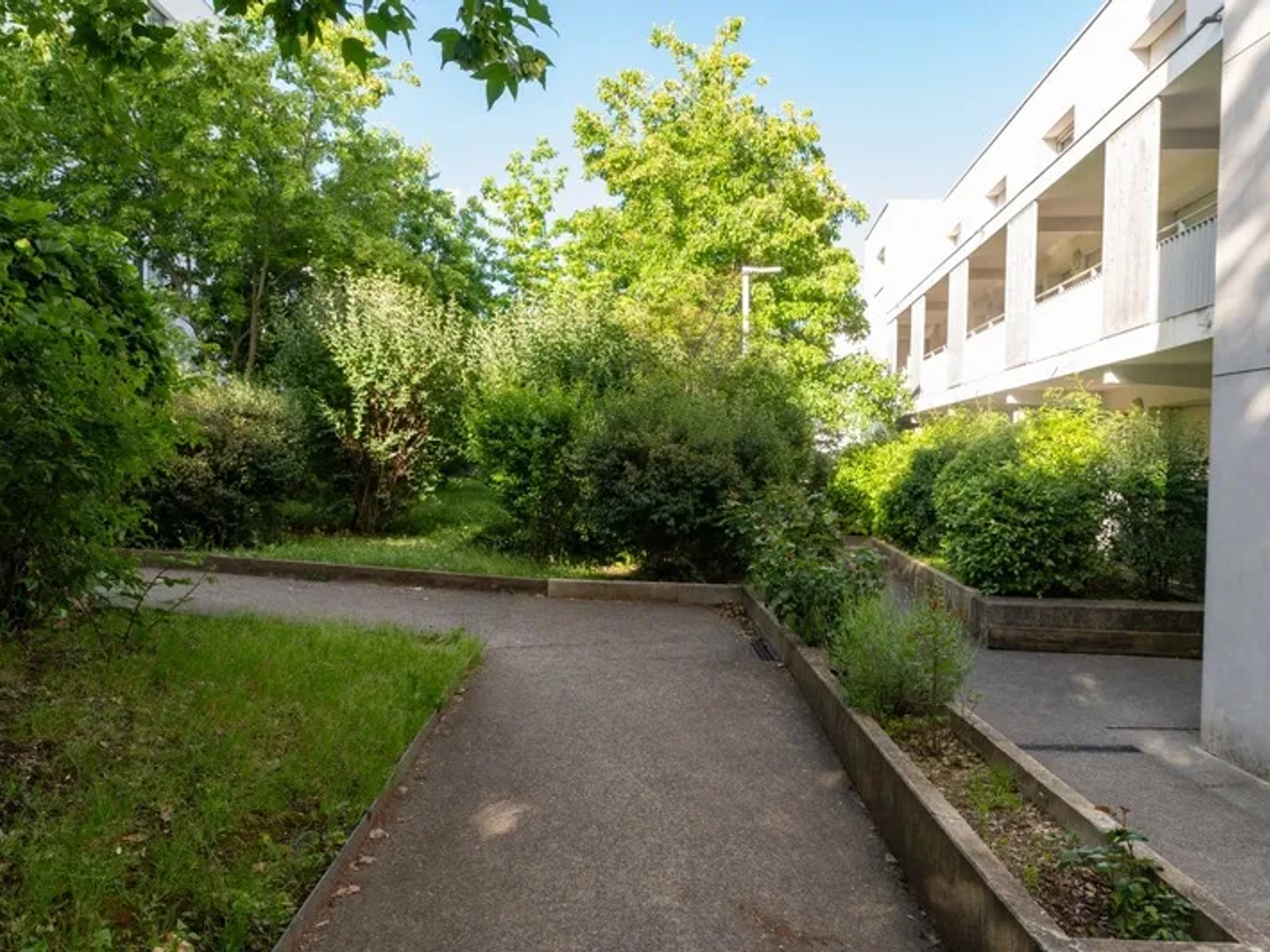 Appartement à vendre - 4 pièces - 93m2 - Vénissieux (69200)