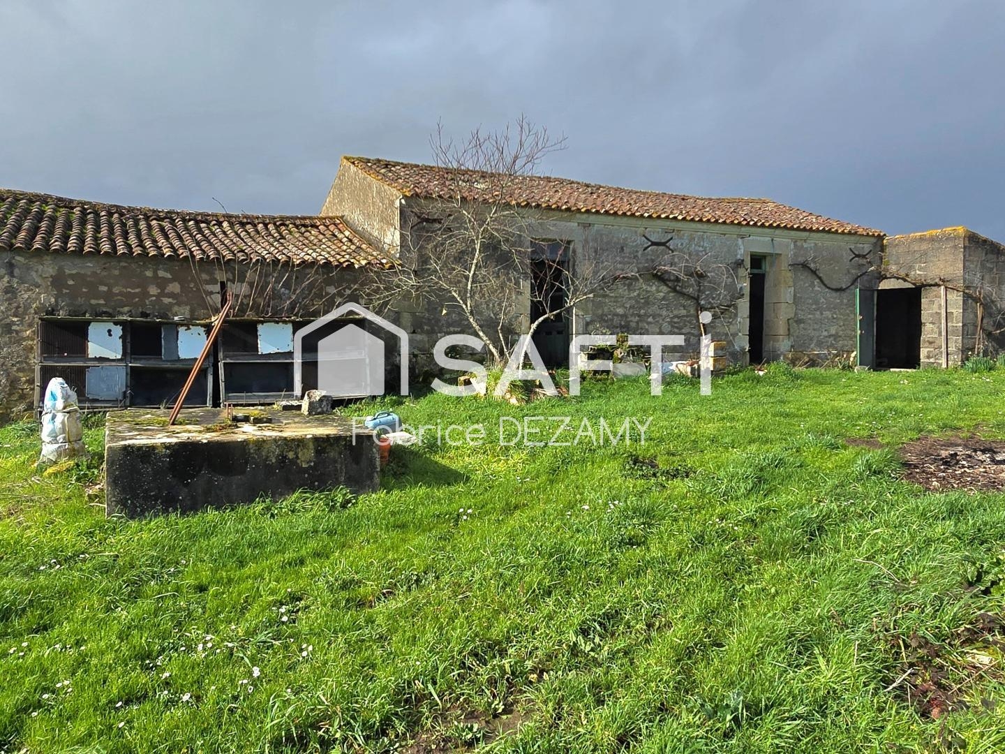 Maison à vendre - 6 pièces - 97m2 - Lairoux (85400)
