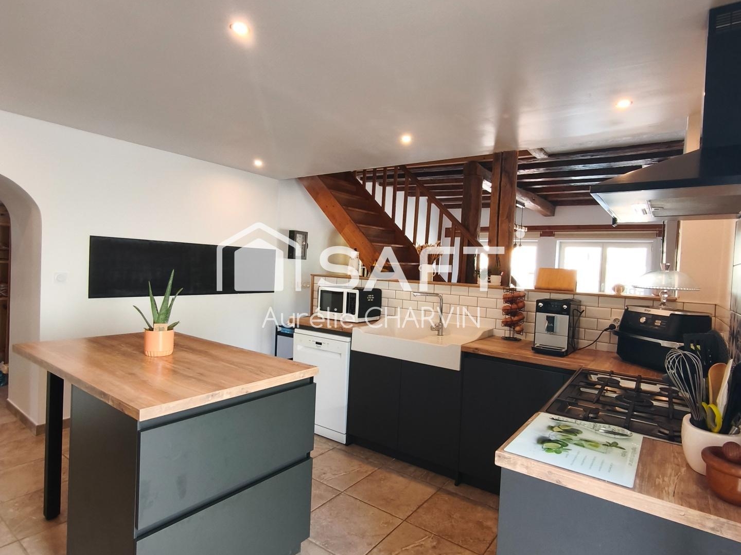 Maison à vendre - 9 pièces - 280m2 - Bletterans (39140)